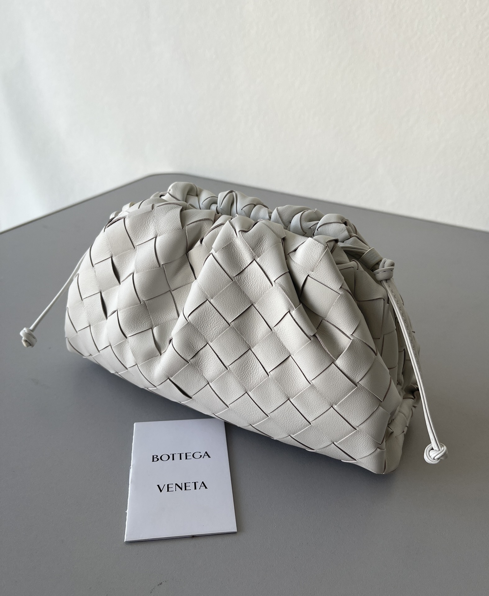 [TOP] Bottega Veneta BV Mini Pouch Bag - 2 Colour