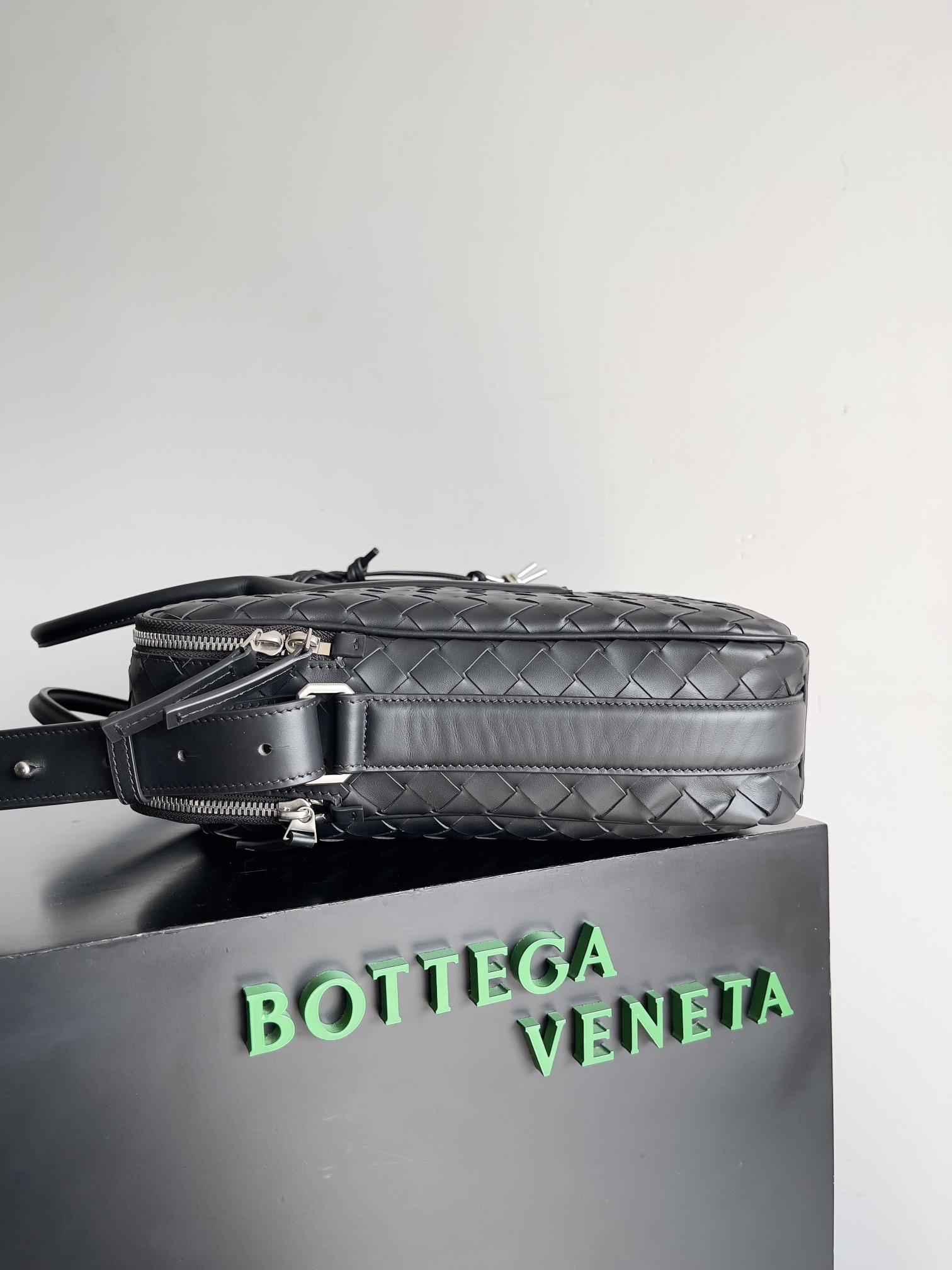 [TOP] Bottega Veneta Dual Purpose Large Briefcase That Can Be Carried And Carried - Black