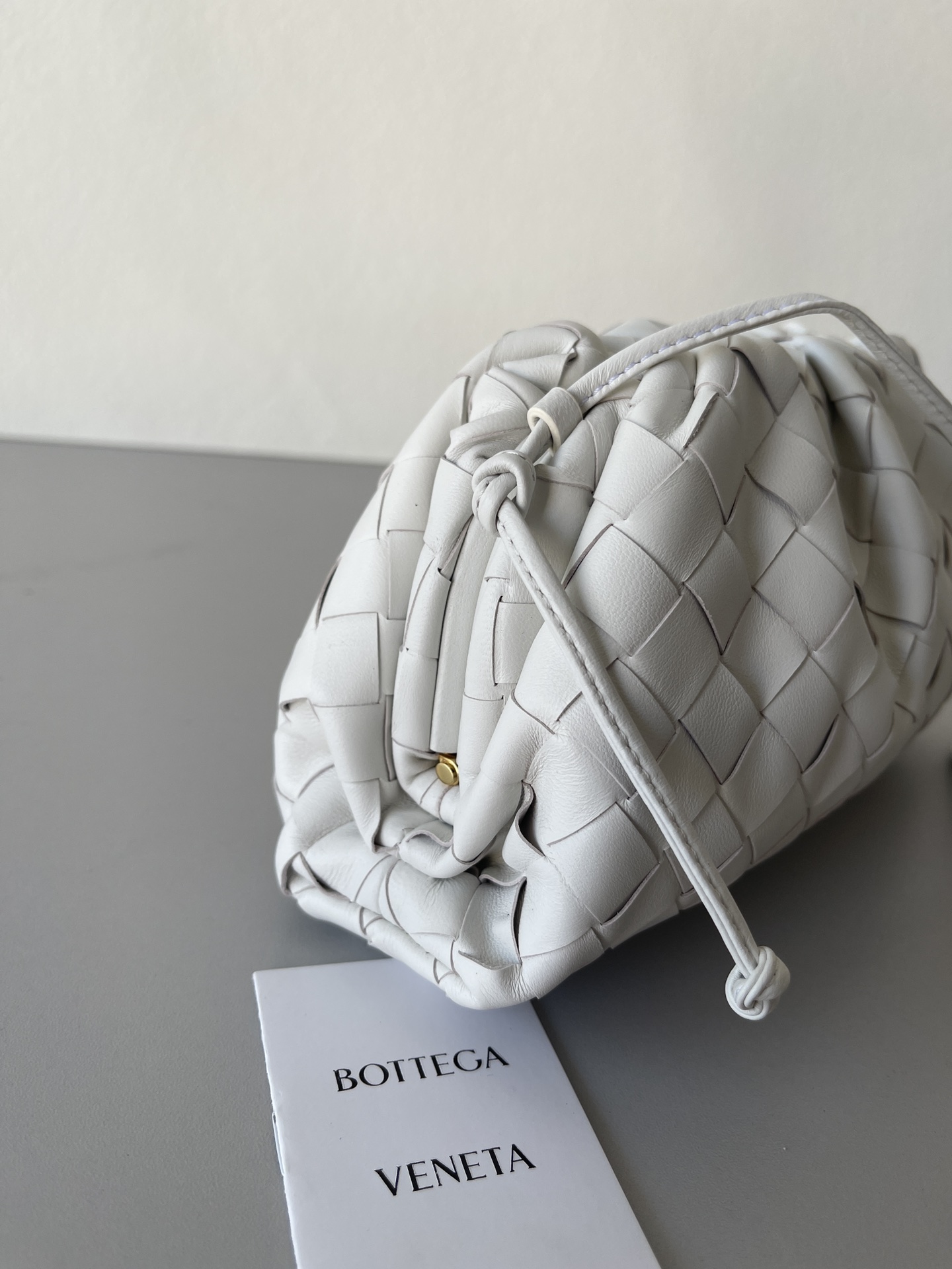 [TOP] Bottega Veneta BV Mini Pouch Bag - 2 Colour