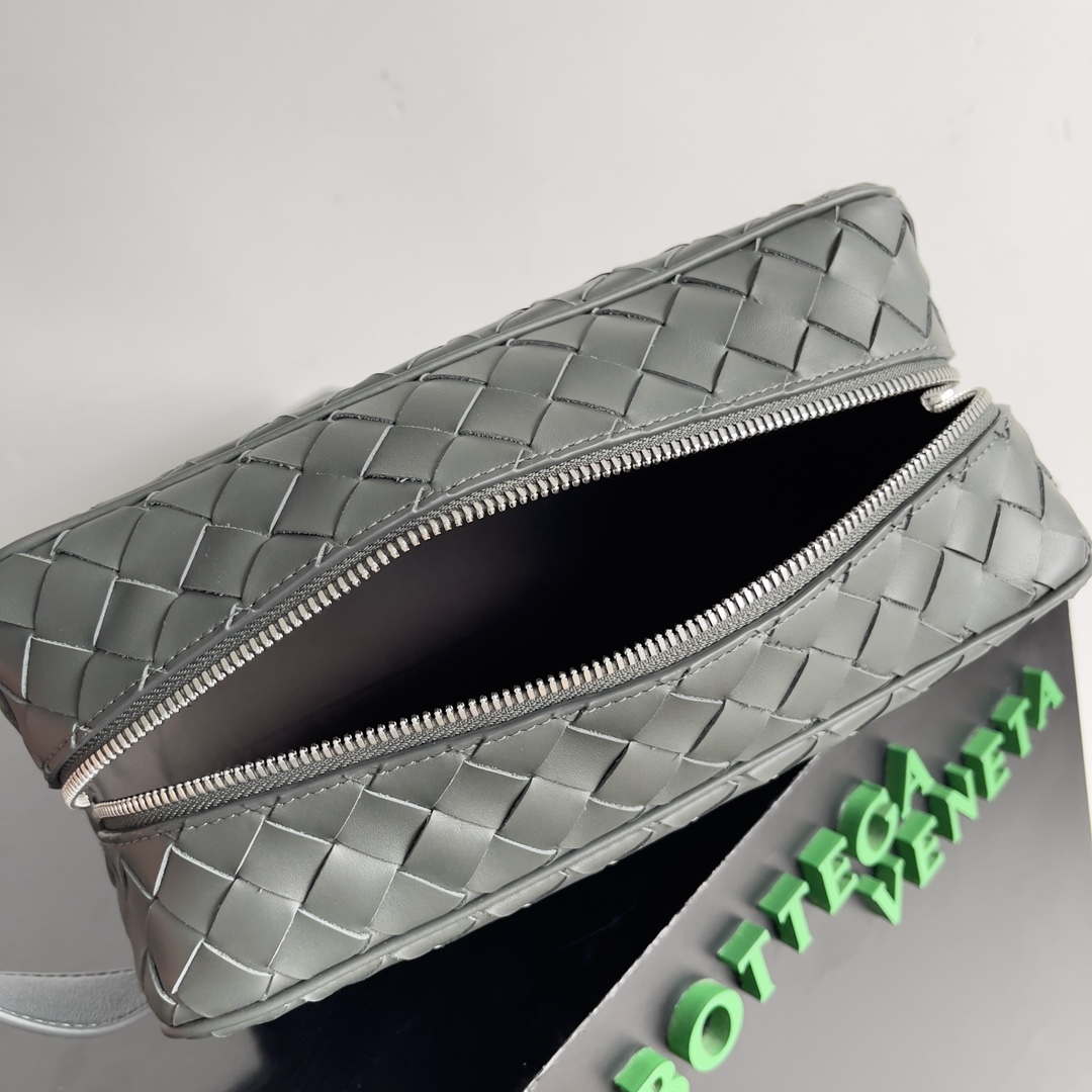 [TOP] Bottega Veneta BV Classic Wash Bag - 5 Colour