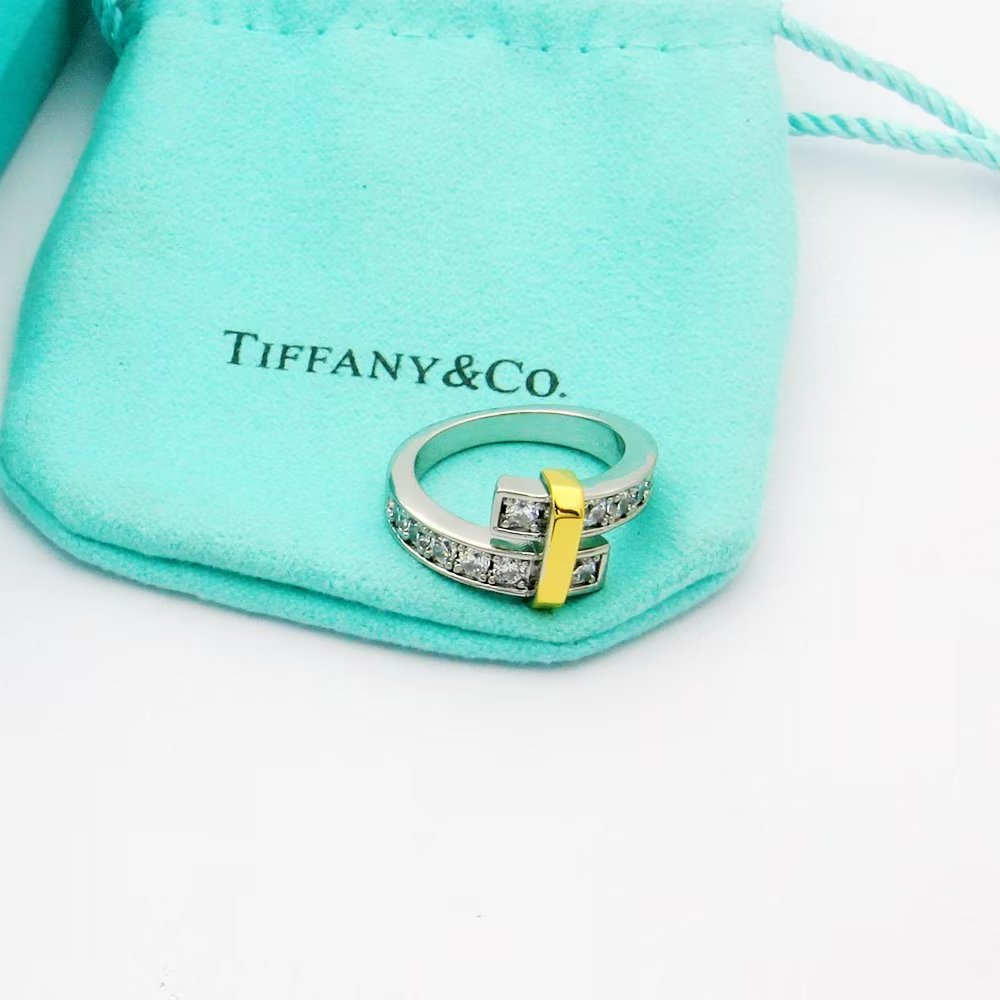 [TOP] Tiffany and Co. Bypass Ring