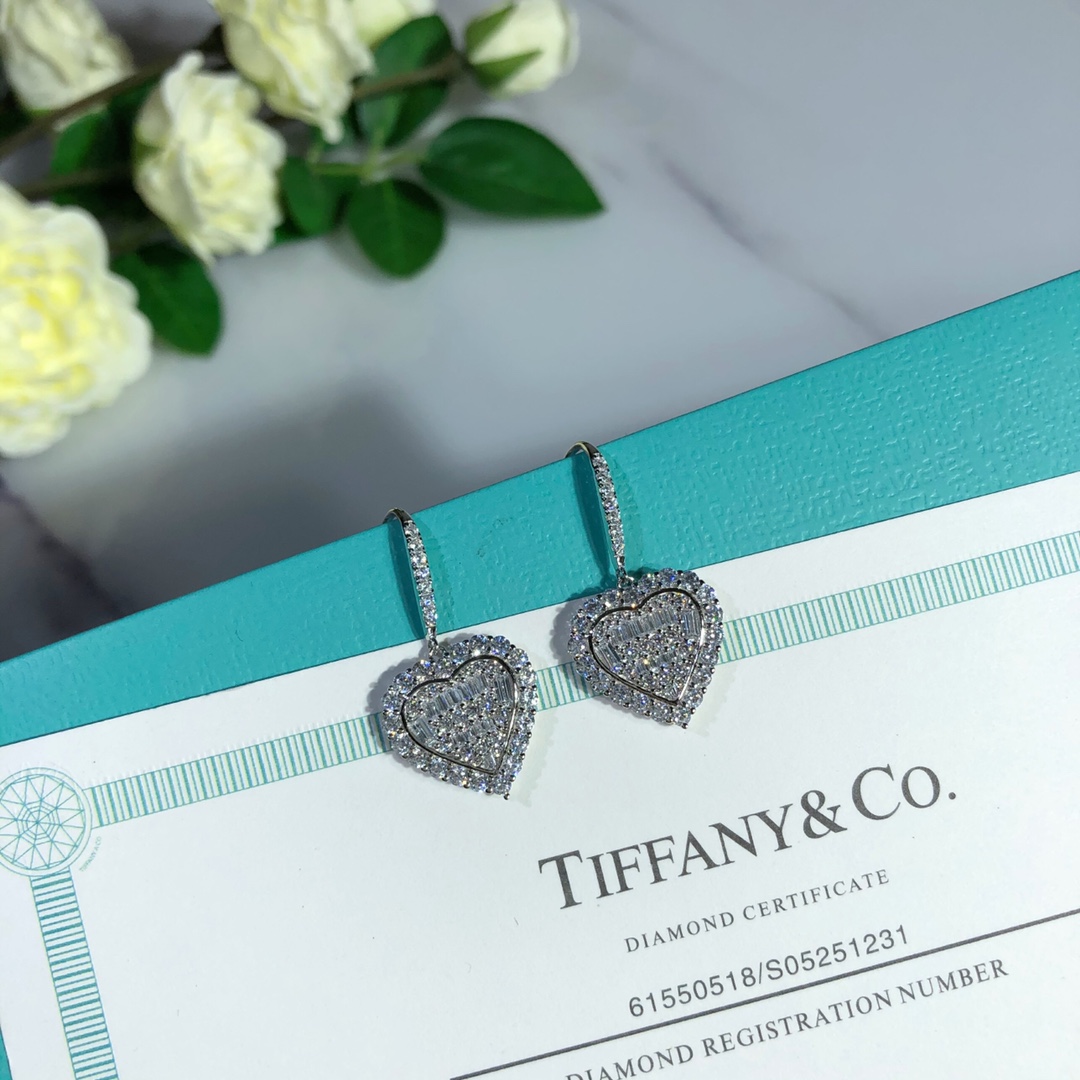 [TOP] Tiffany & Co. Diamond Heart Earrings -Sliver