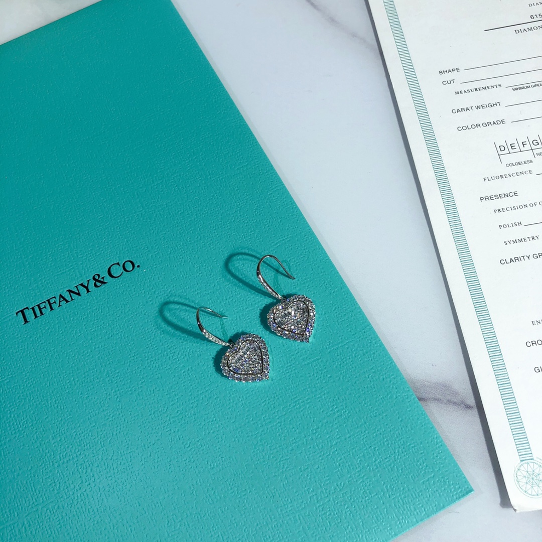 [TOP] Tiffany & Co. Diamond Heart Earrings -Sliver