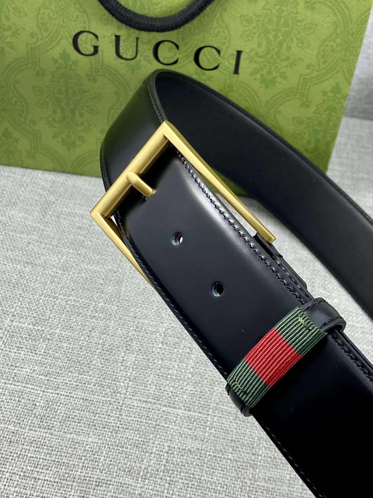 [TOP] GUCCI Classic Leather Belt - Black