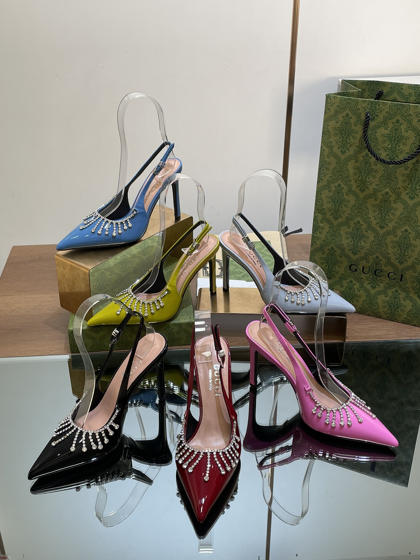 [TOP] GUCCI Crystal Pendant High Heels - 6 Color