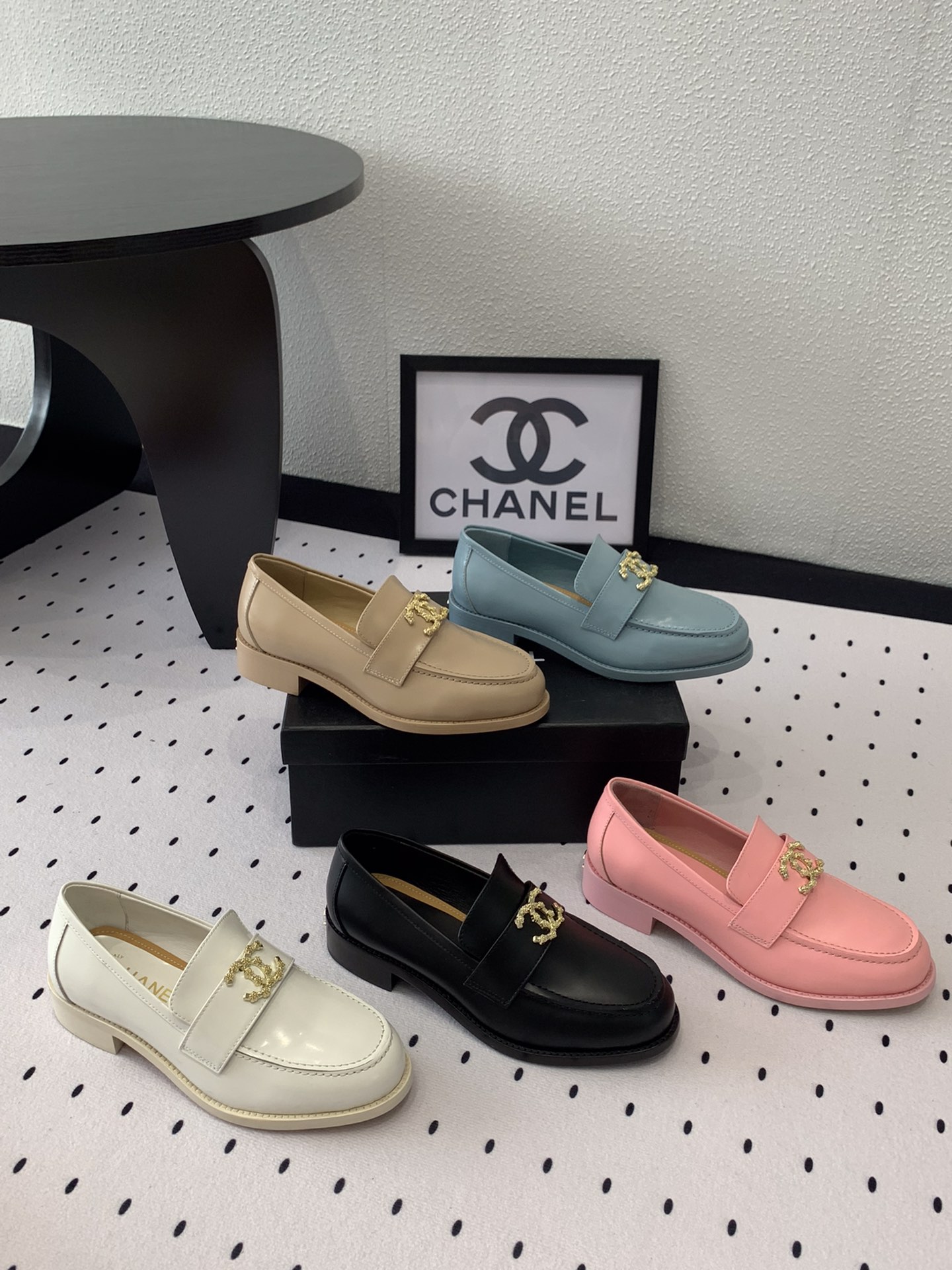 [TOP] CHANEL CC Loafers - 2 Color