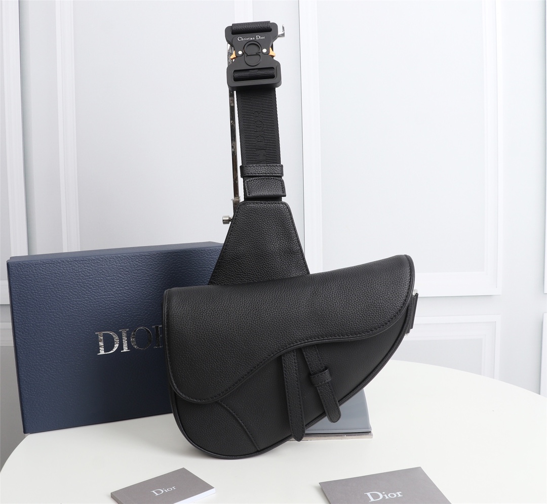 [TOP] Christian Dior Men's SADDLE Men's Crossbody Bag/Chest Bag 20x28.6x5cm - Black