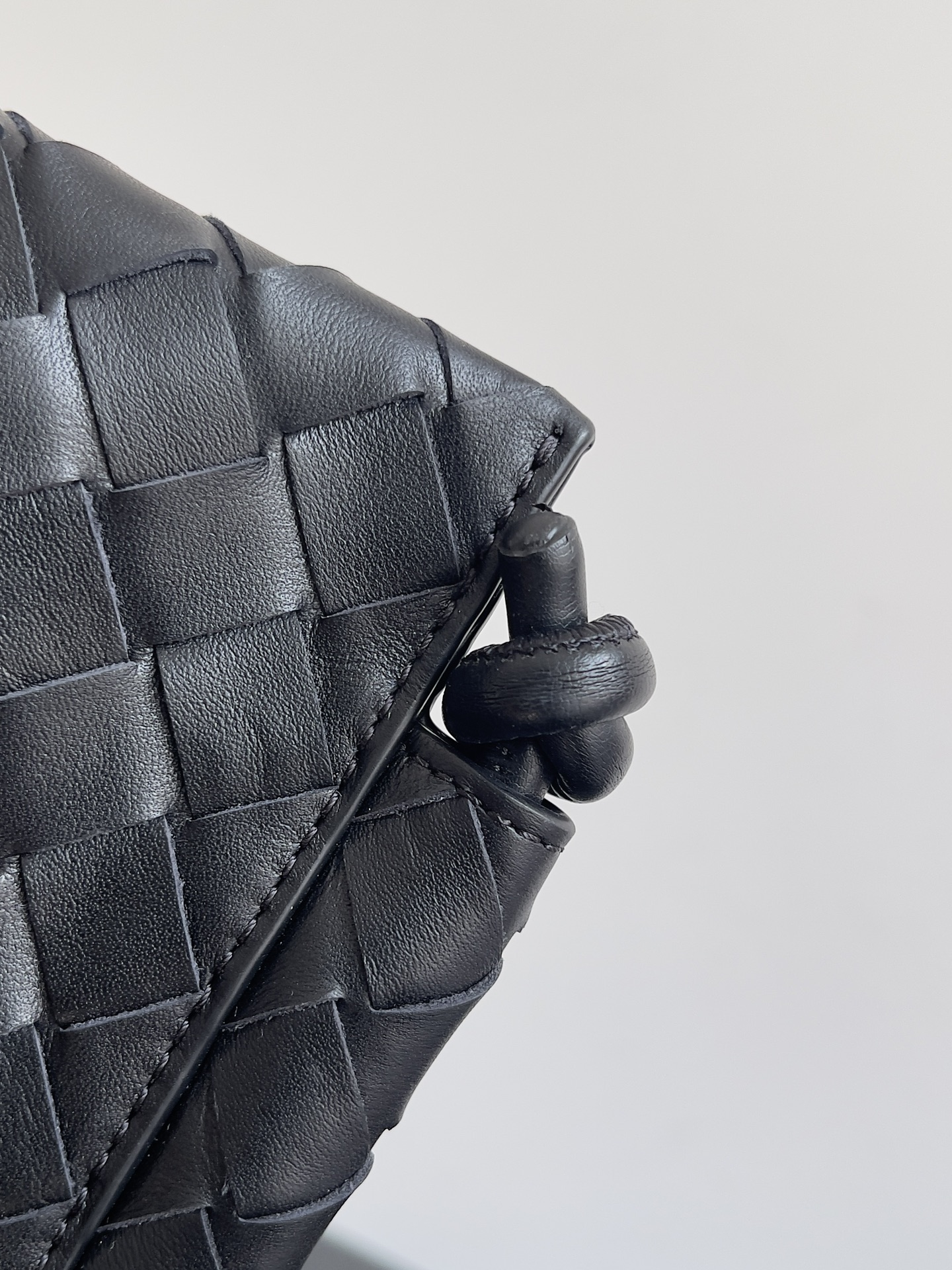 [TOP] Bottega Veneta BV Woven Crossbody Bag - 2 Colour