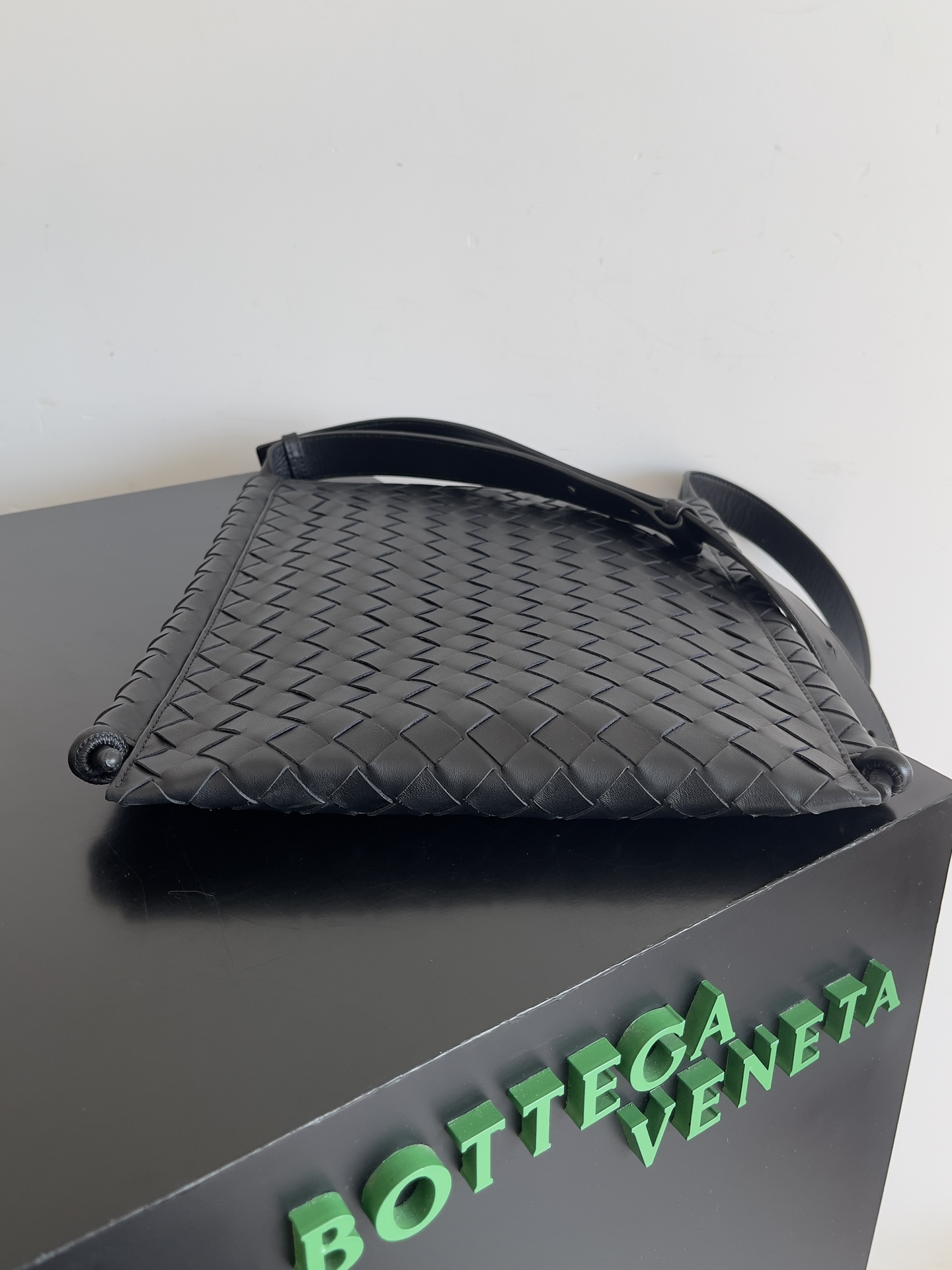 [TOP] Bottega Veneta BV Woven Crossbody Bag - 2 Colour