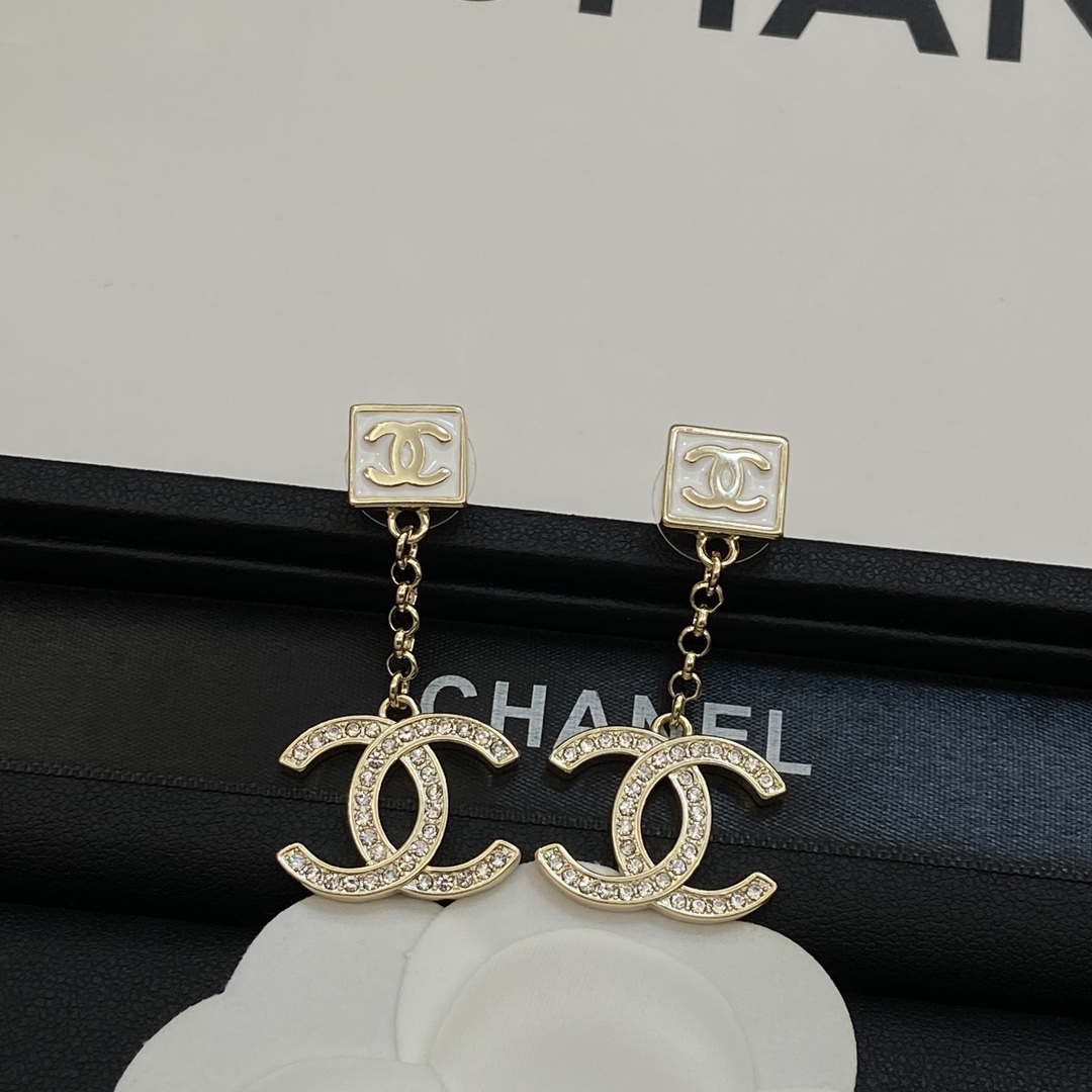 [TOP] CHANEL Pedant CC Earrings