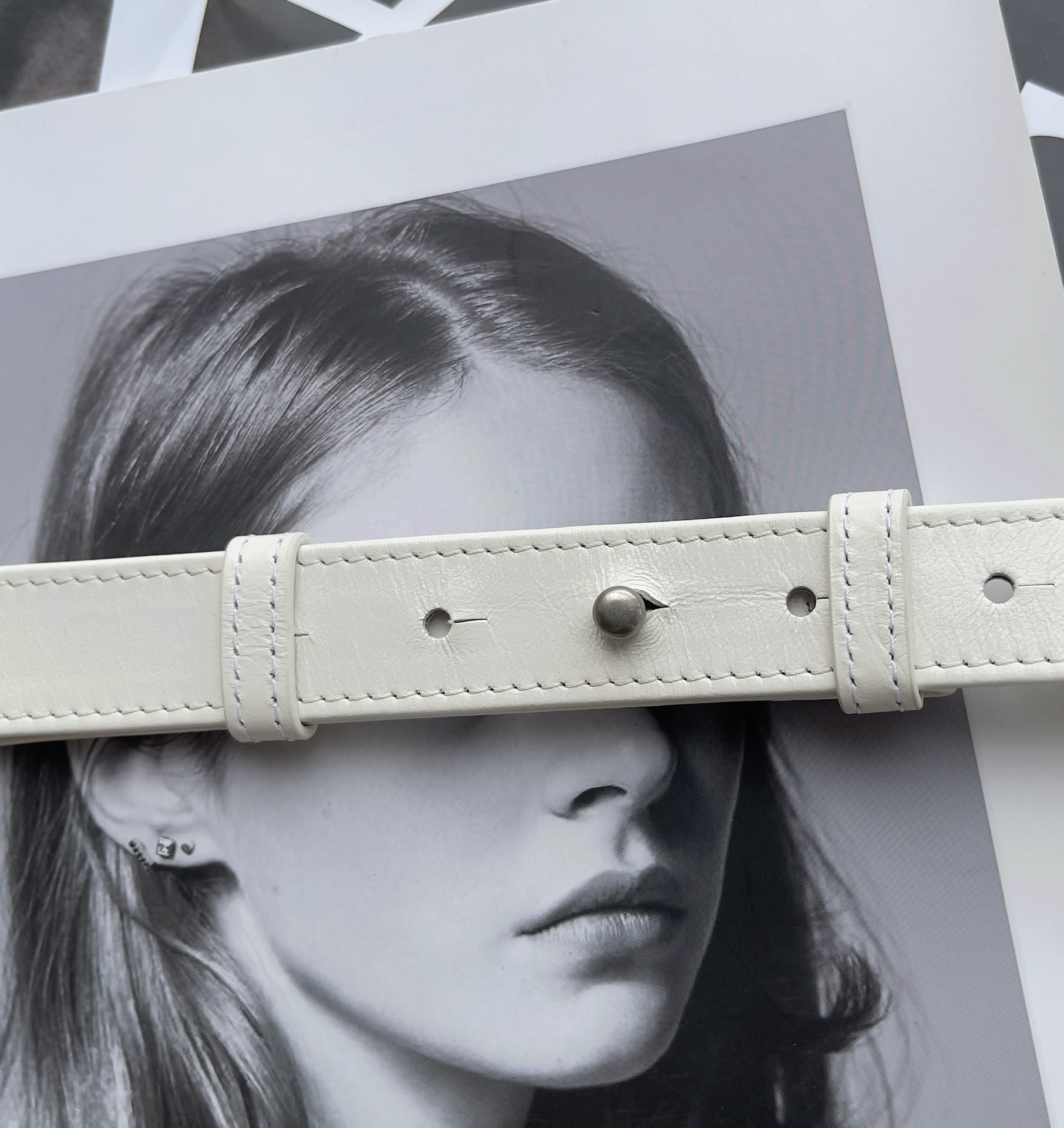 [TOP] Bottega Veneta BV Cassette Bags - White