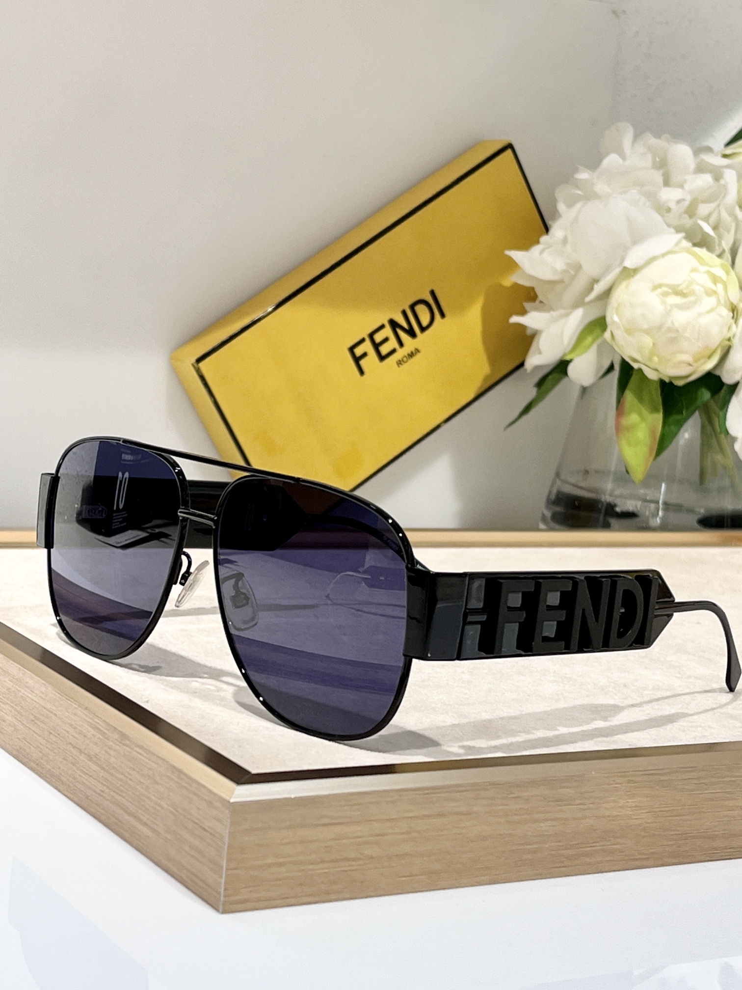 [TOP] FENDI Sunglasses - 3 Color