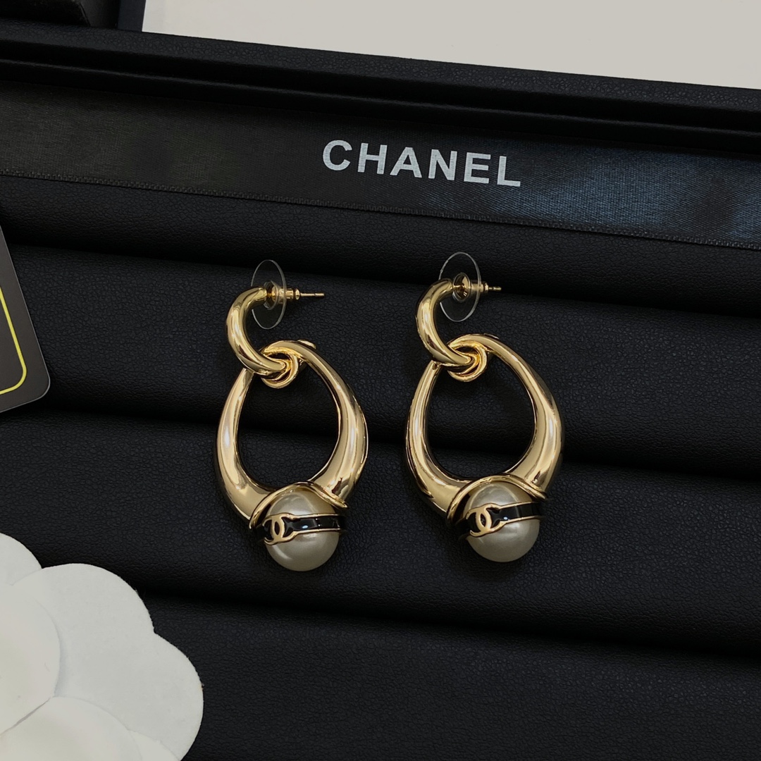 [TOP] CHANEL CC Earring