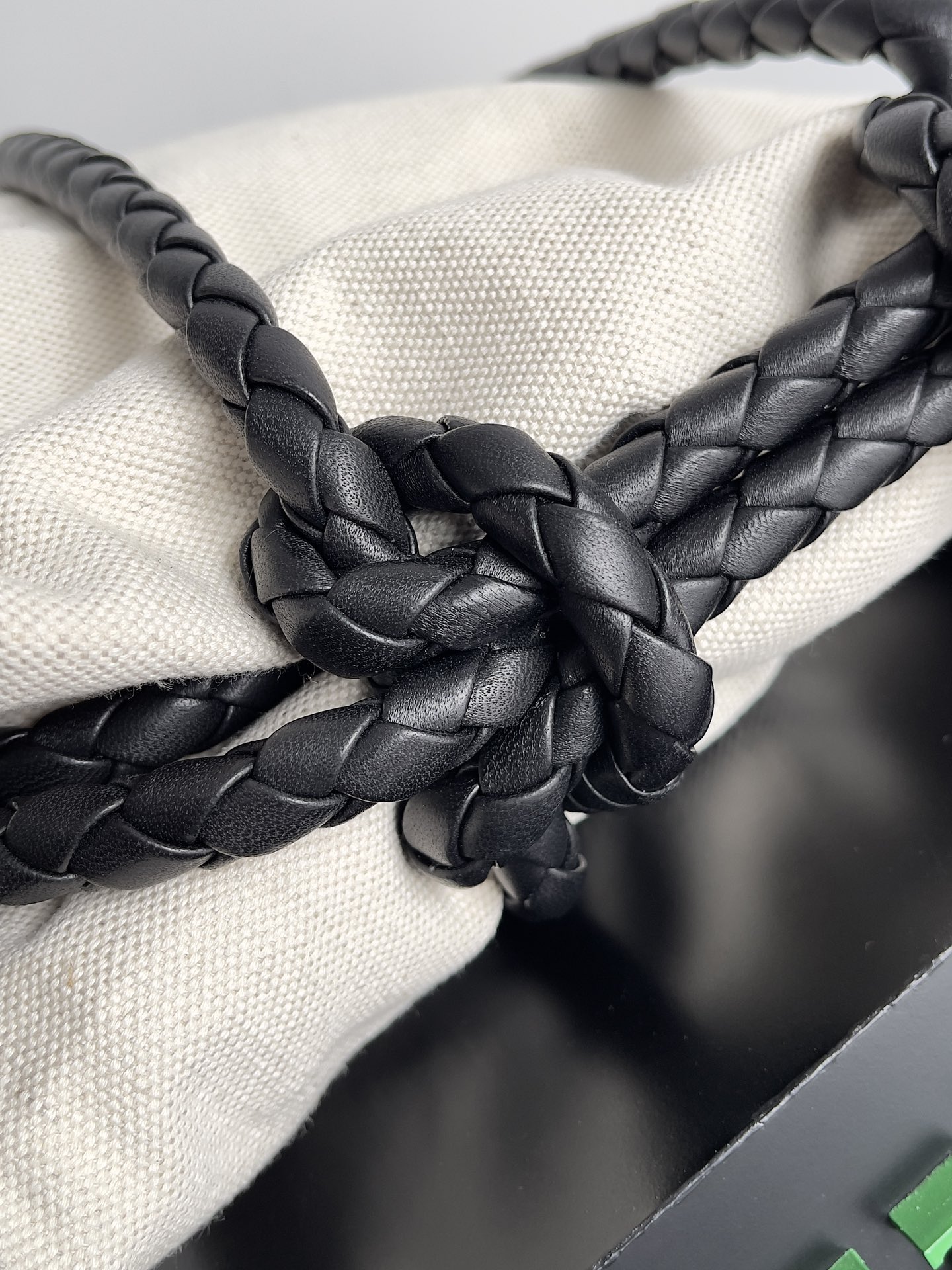 [TOP] Bottega Veneta BV Knot Tote Bag