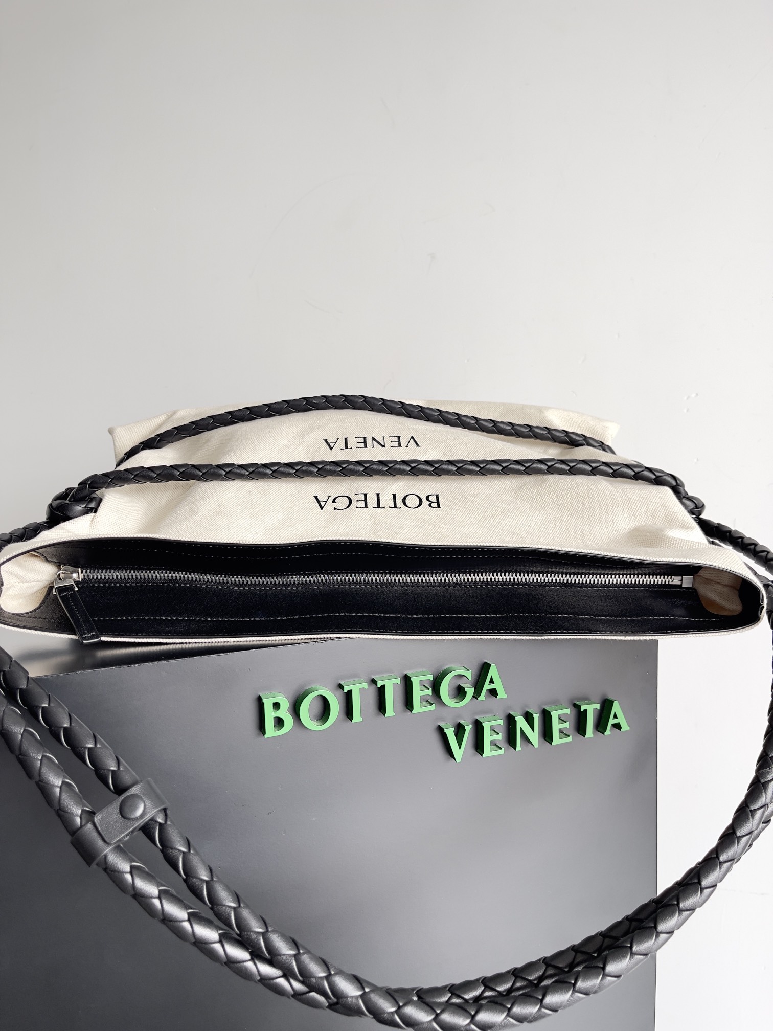 [TOP] Bottega Veneta BV Knot Tote Bag