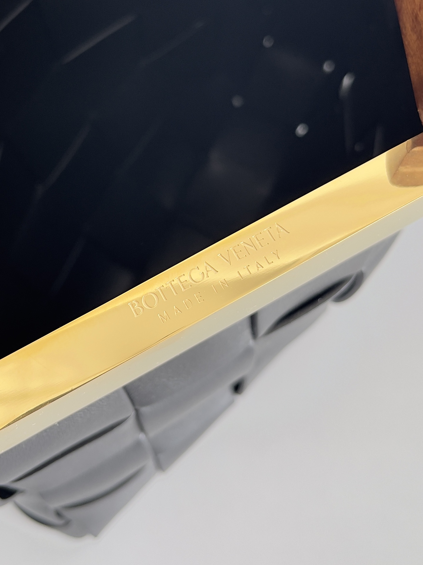 [TOP] Bottega Veneta BV Woven Sheepskin Bag