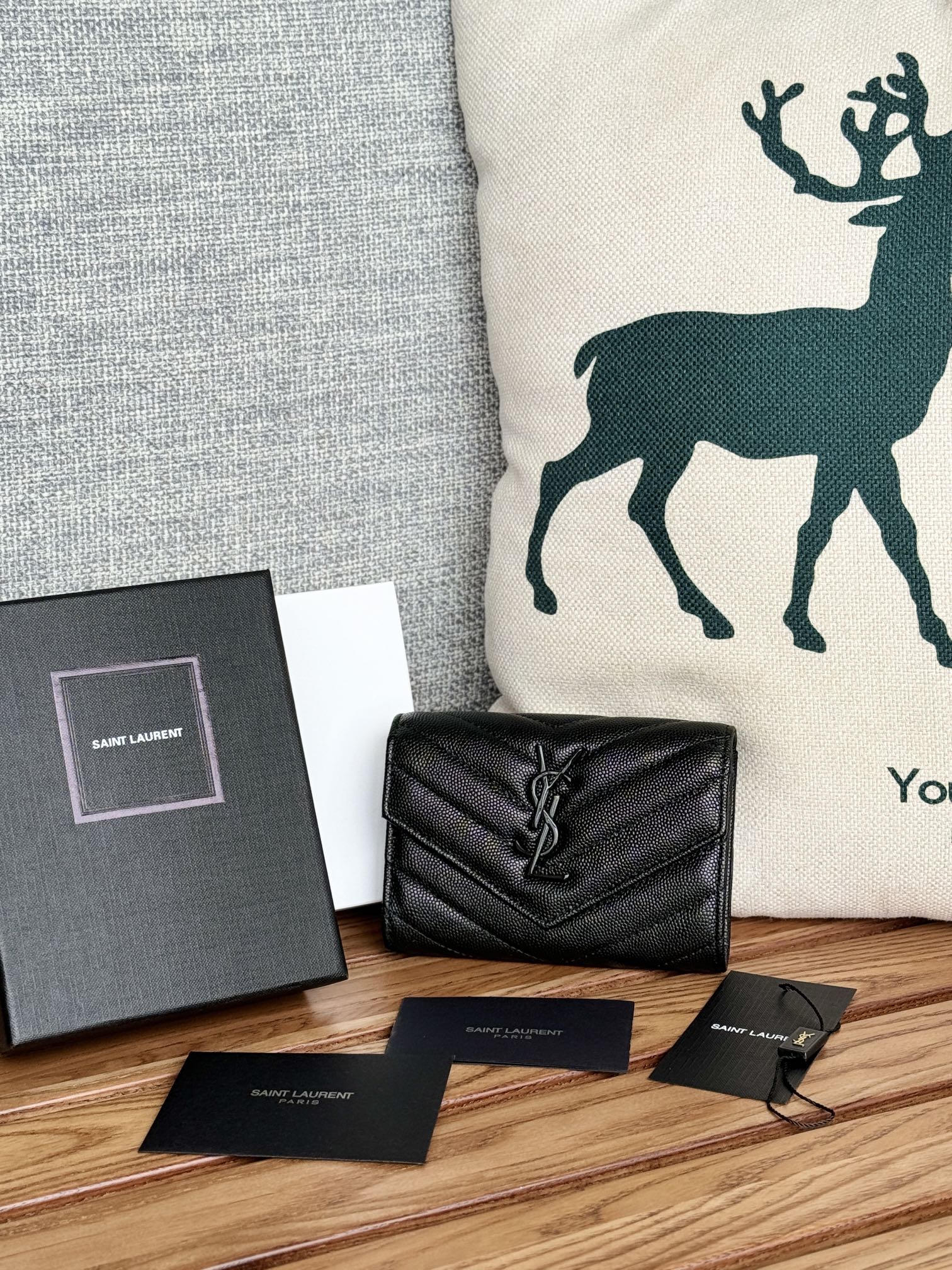 [TOP] Yves Saint Laurent YSL Two Fold Calf Leather Wallet