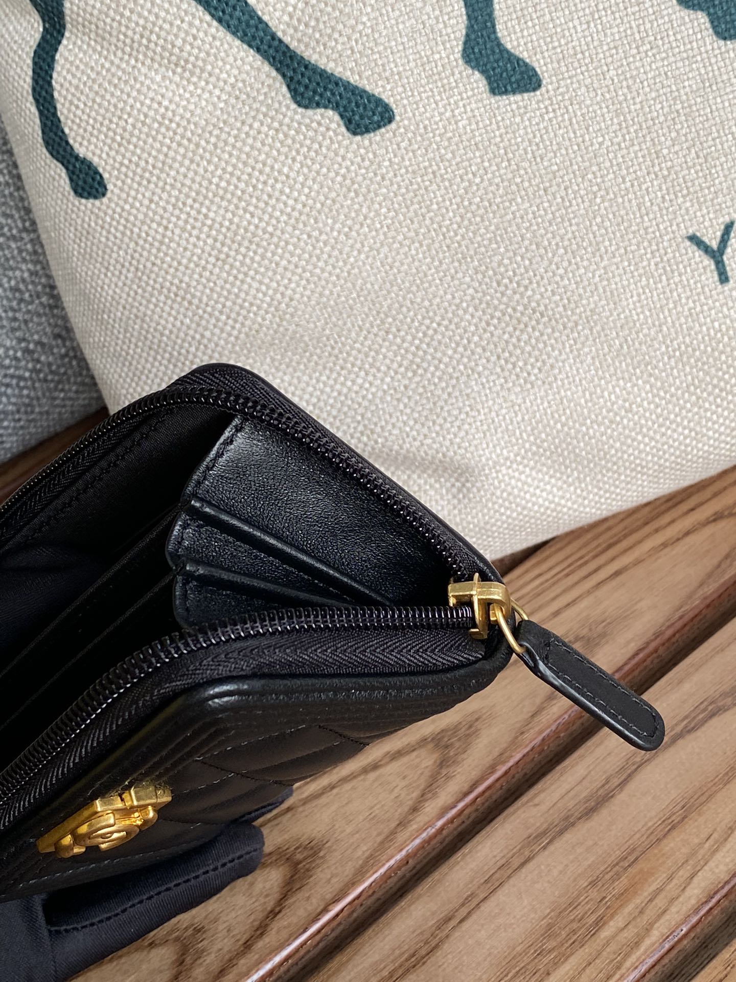 [TOP] CHANEL Wallet - GHW&SHW 11x7.5cm - Black