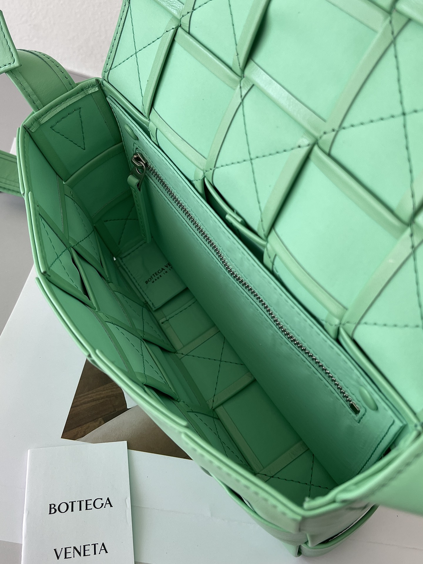 [TOP] Bottega Veneta BV Cassette Bags - 2 Colour