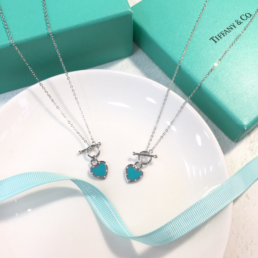 [TOP] Tiffany & Co. Silver Buckle Necklace