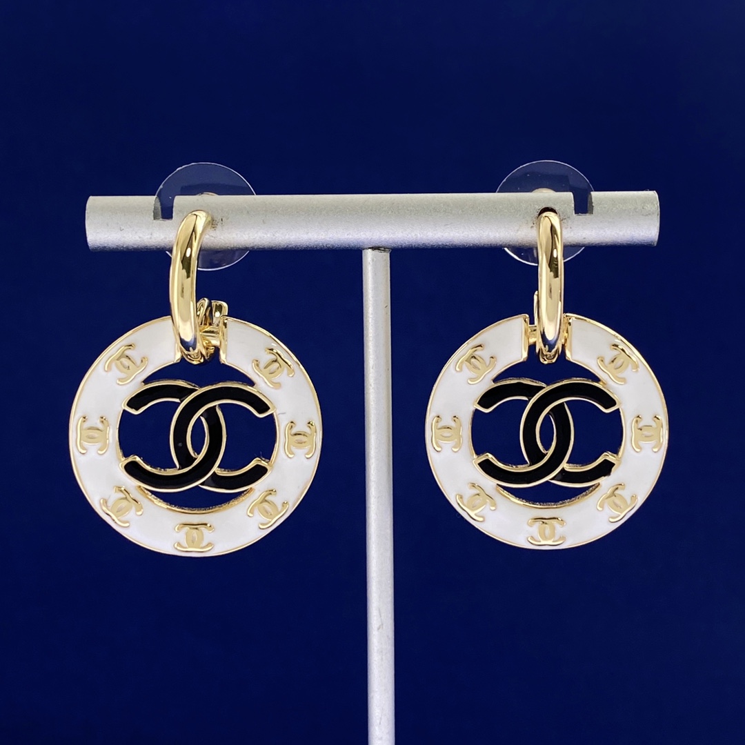 [TOP] CHANEL New Style CC Earrings-2 Colors