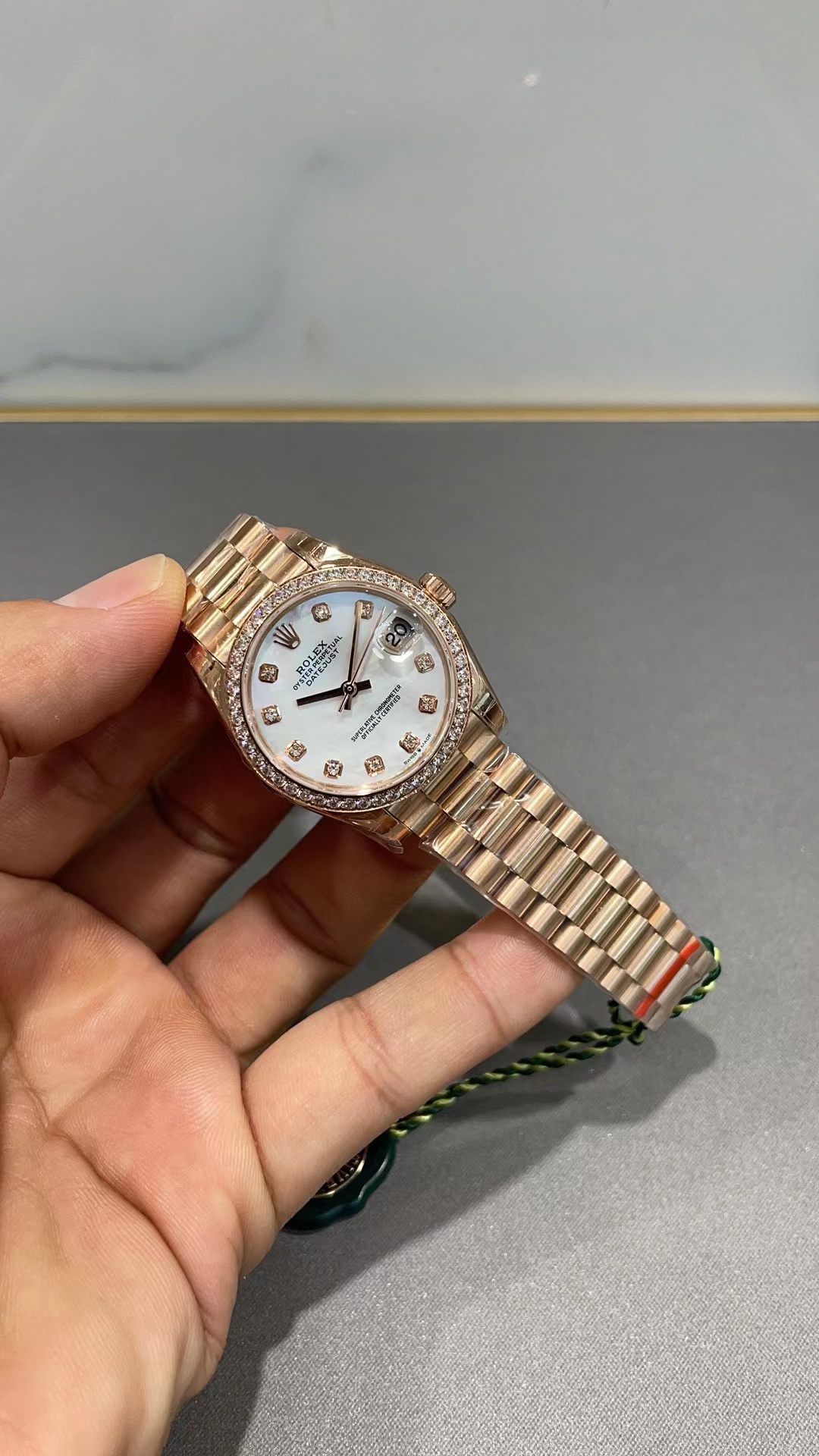 [TOP] ROLEX  White Fritillary Dial Watch 31mm - Rose Gold