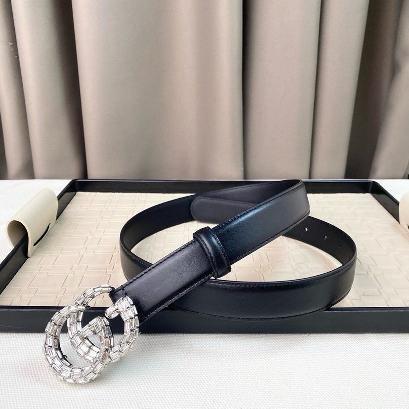 [TOP] GUCCI Cowhide Beltt - Black