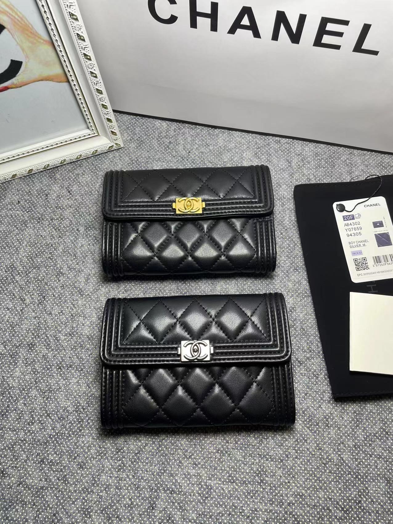 [TOP] CHANEL Le Boy Wallet Lambskin 10.5*15*3cm - Black