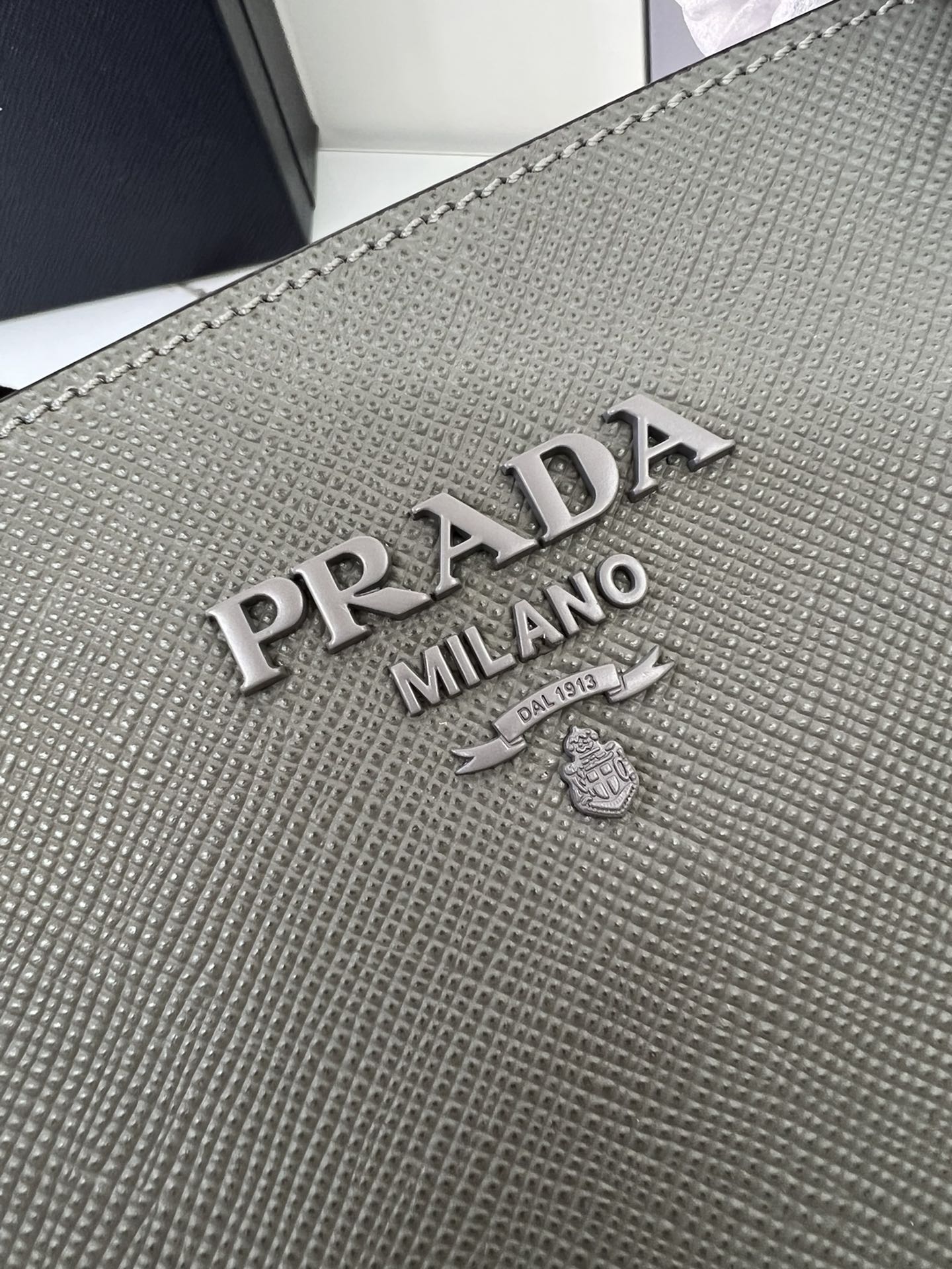 [TOP] PRADA Galleria Saffiano Leather Bag 24× 32 ×13cm - Grey