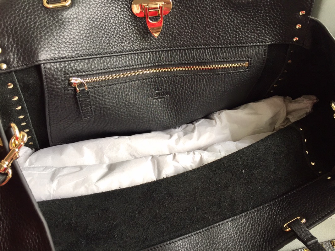 [TOP] VALENTINO Rockstud Tote Bag Cowhide 26×9×20 cm/33×14×24 cm  - Black& GHW