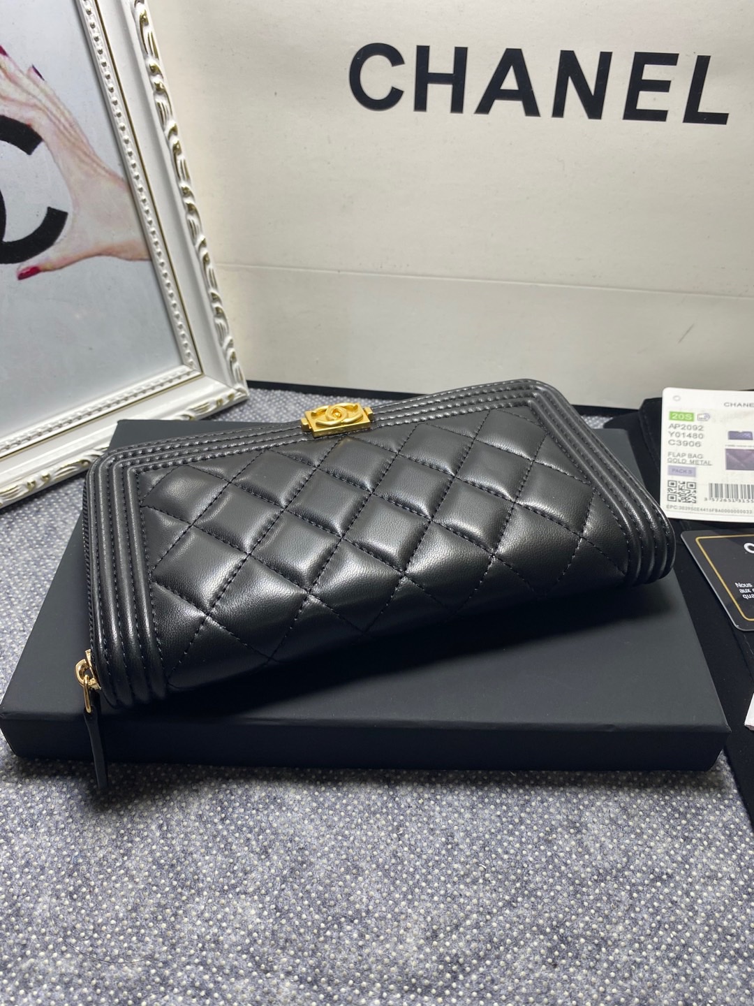 [TOP] CHANEL Le Boy Wallet Lambskin 10.5*19.*3cm - Black