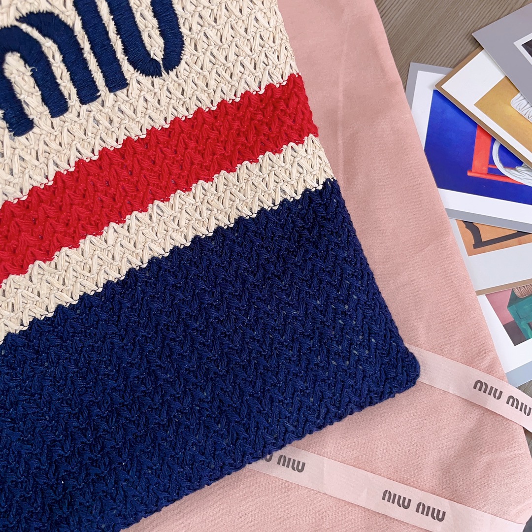 [TOP] Miu Miu Woven Tote Bag 30X38CM
