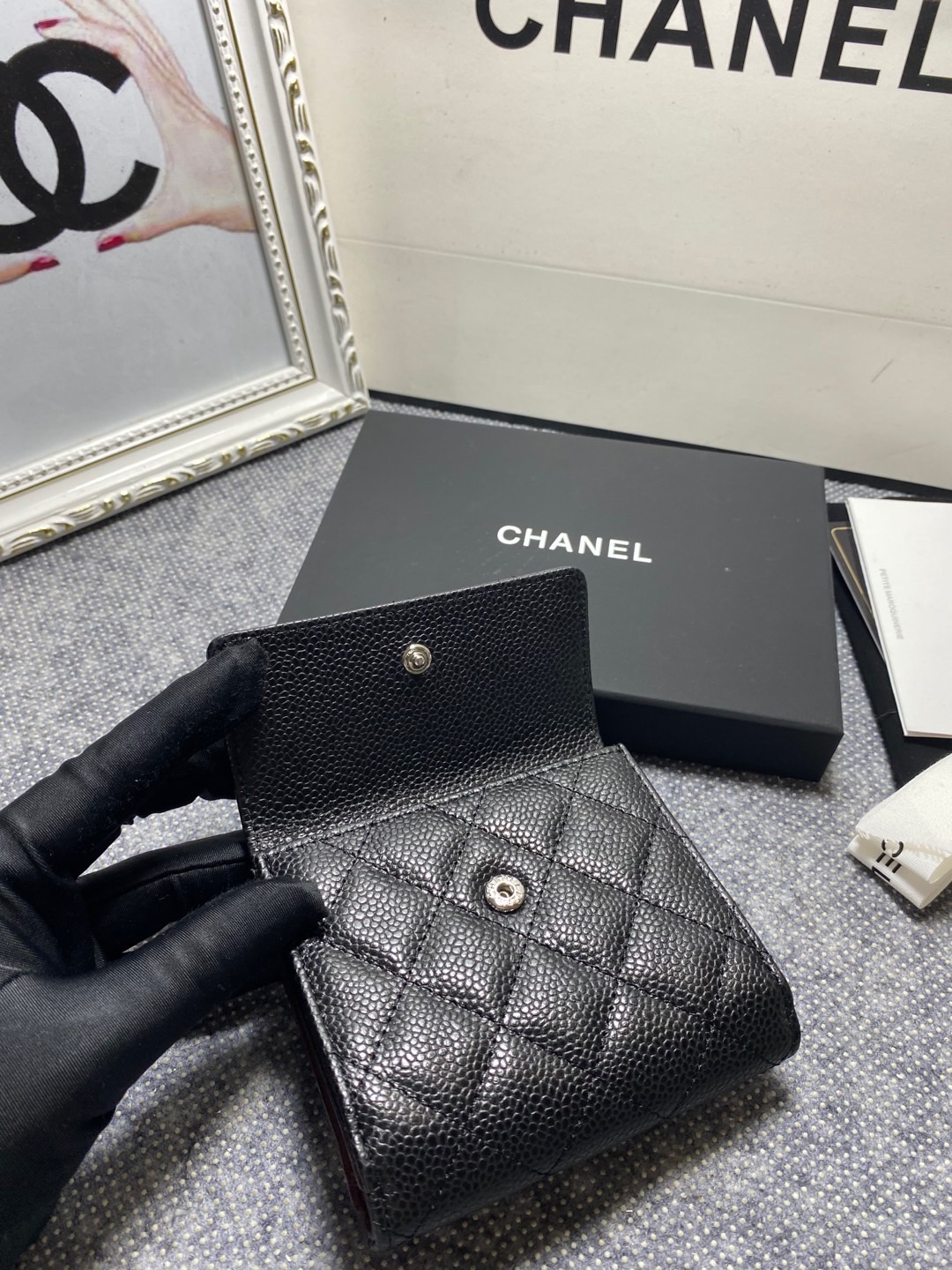 [TOP] CHANEL Wallet Cowhide 11*10*3cm - Black