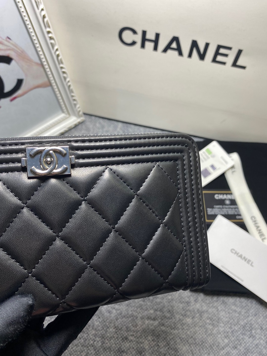 [TOP] CHANEL Le Boy Wallet Lambskin 10.5*19.*3cm - Black