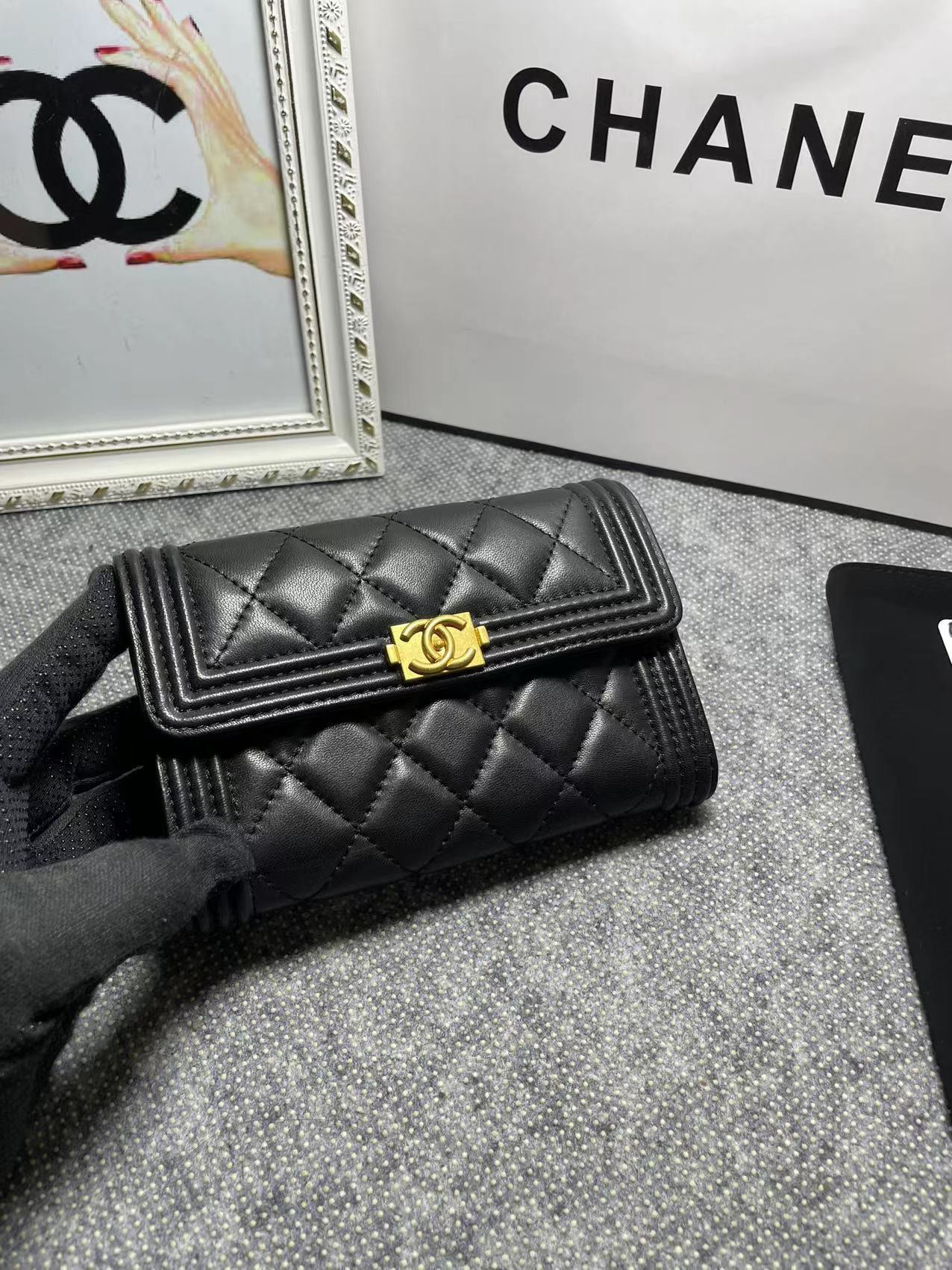 [TOP] CHANEL Le Boy Wallet Lambskin 10.5*15*3cm - Black