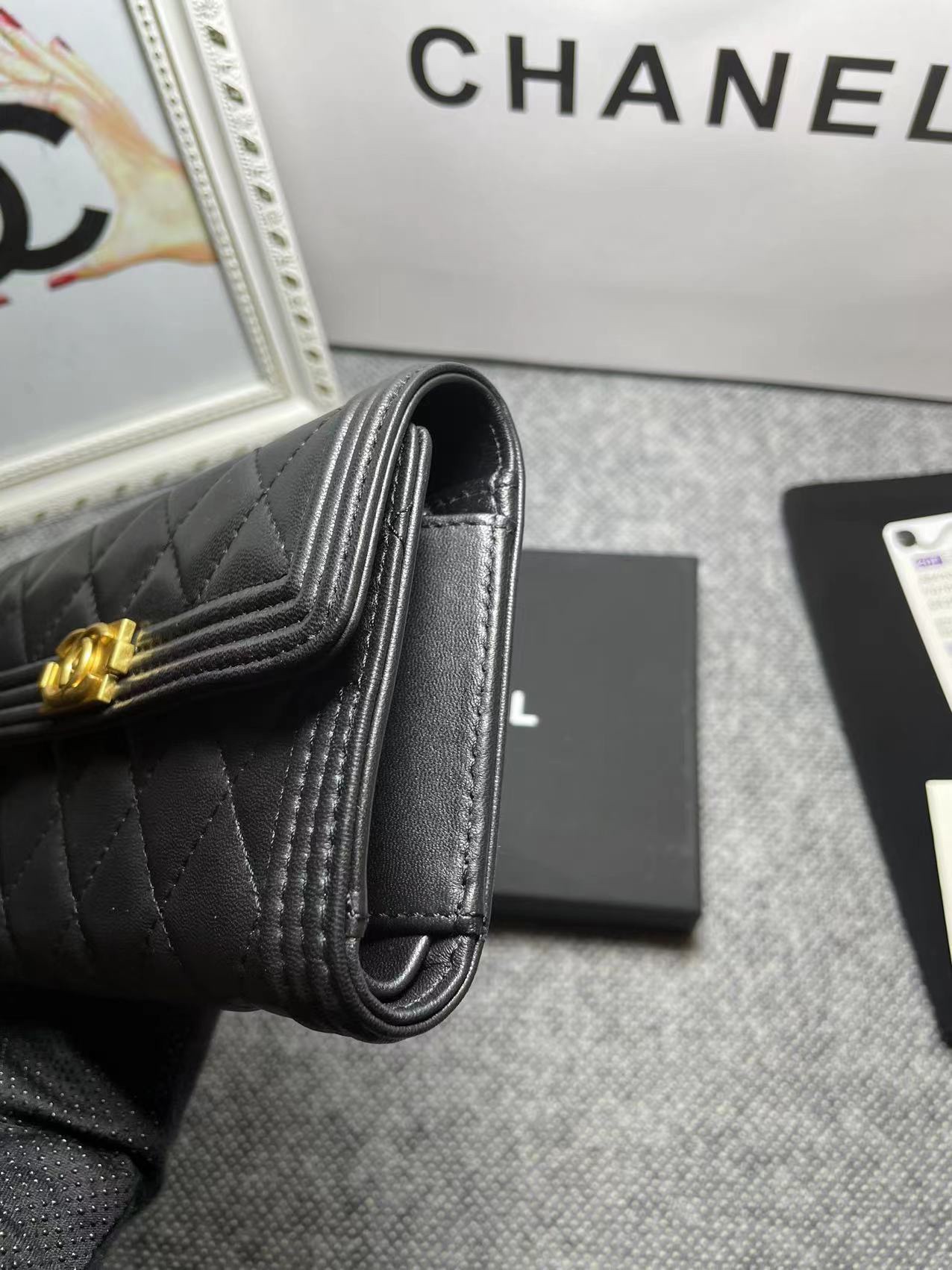 [TOP] CHANEL Le Boy Wallet Lambskin 10.5*15*3cm - Black
