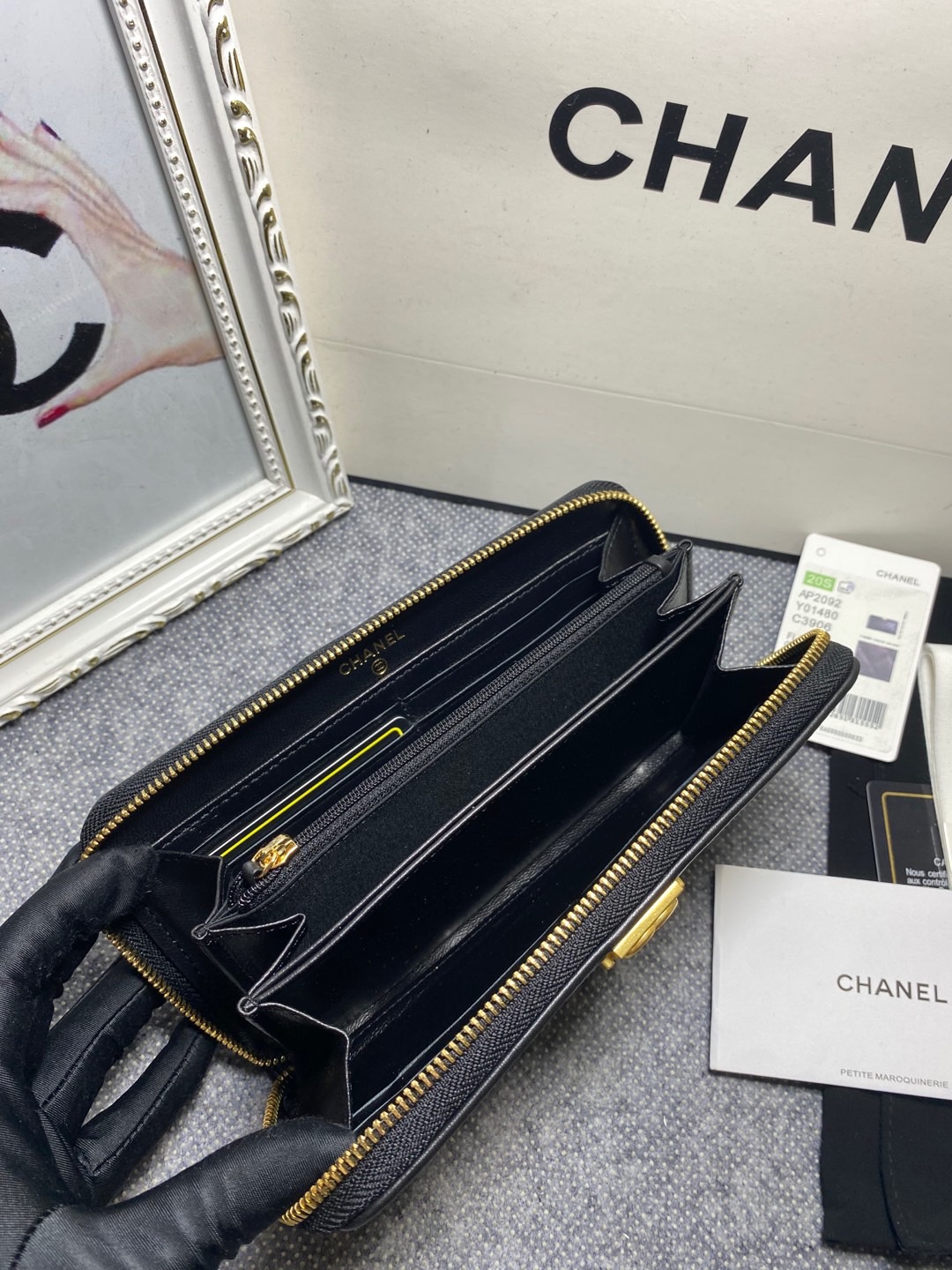 [TOP] CHANEL Le Boy Wallet Lambskin 10.5*19.*3cm - Black