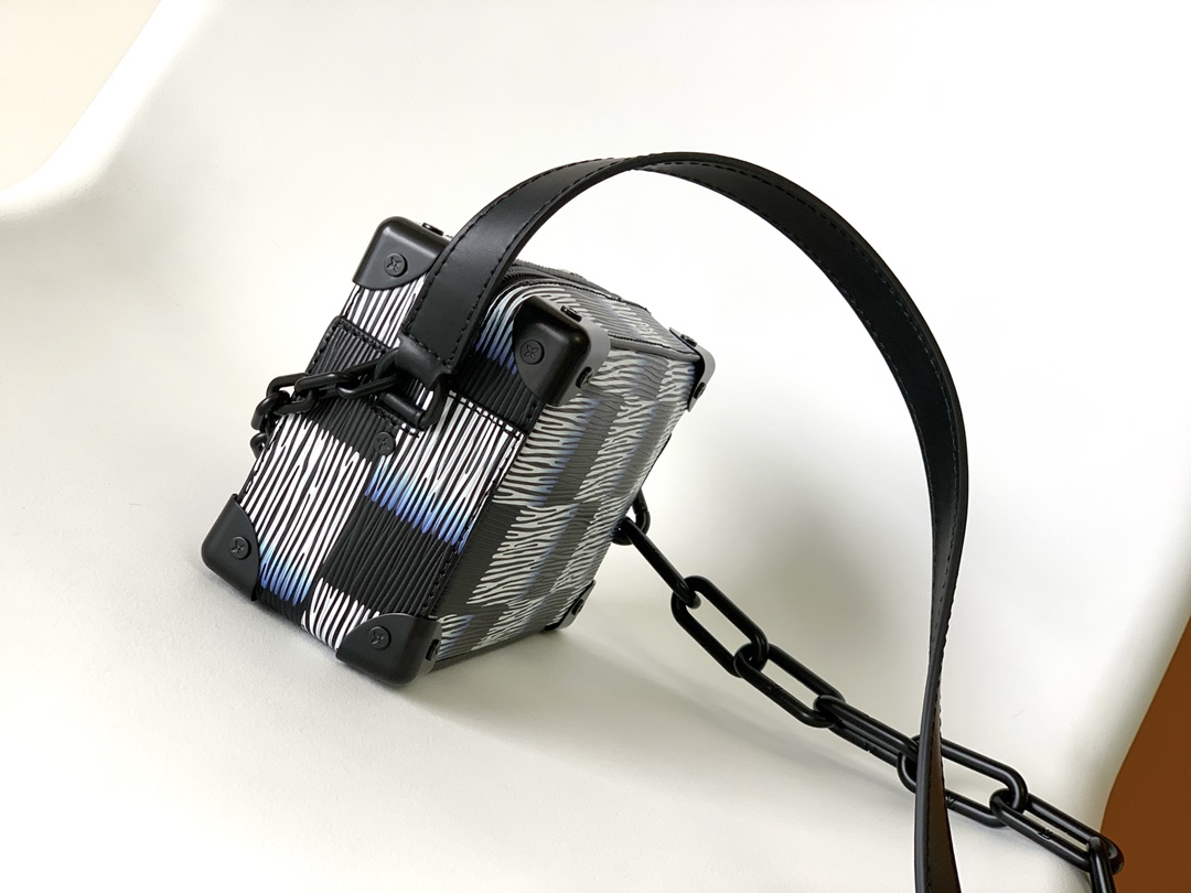 [TOP] Louis Vuitton LV Mini Soft Trunk Chain Bag 18.5 x 13.0 x 8.0 cm-Black