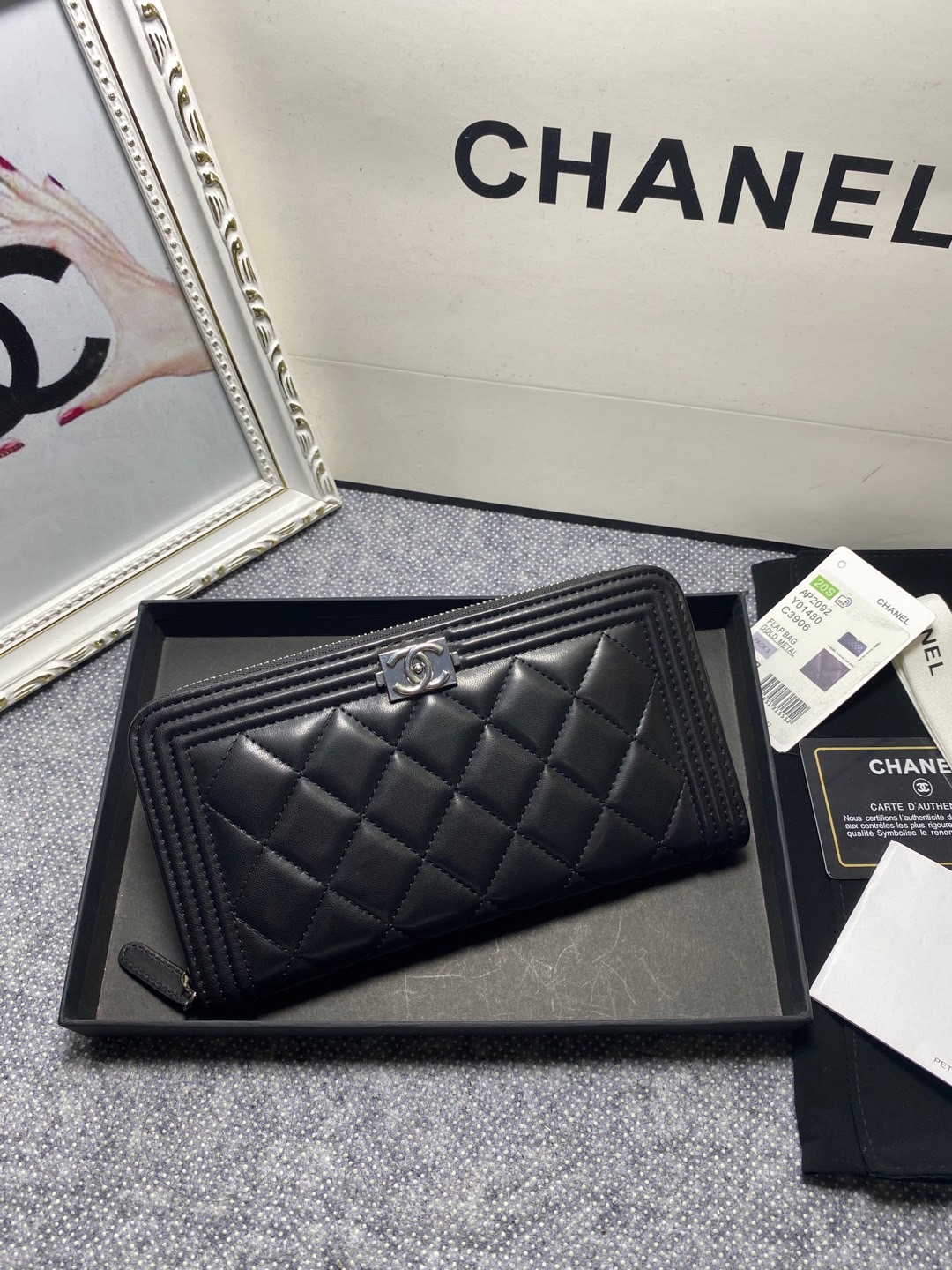 [TOP] CHANEL Le Boy Wallet Lambskin 10.5*19.*3cm - Black