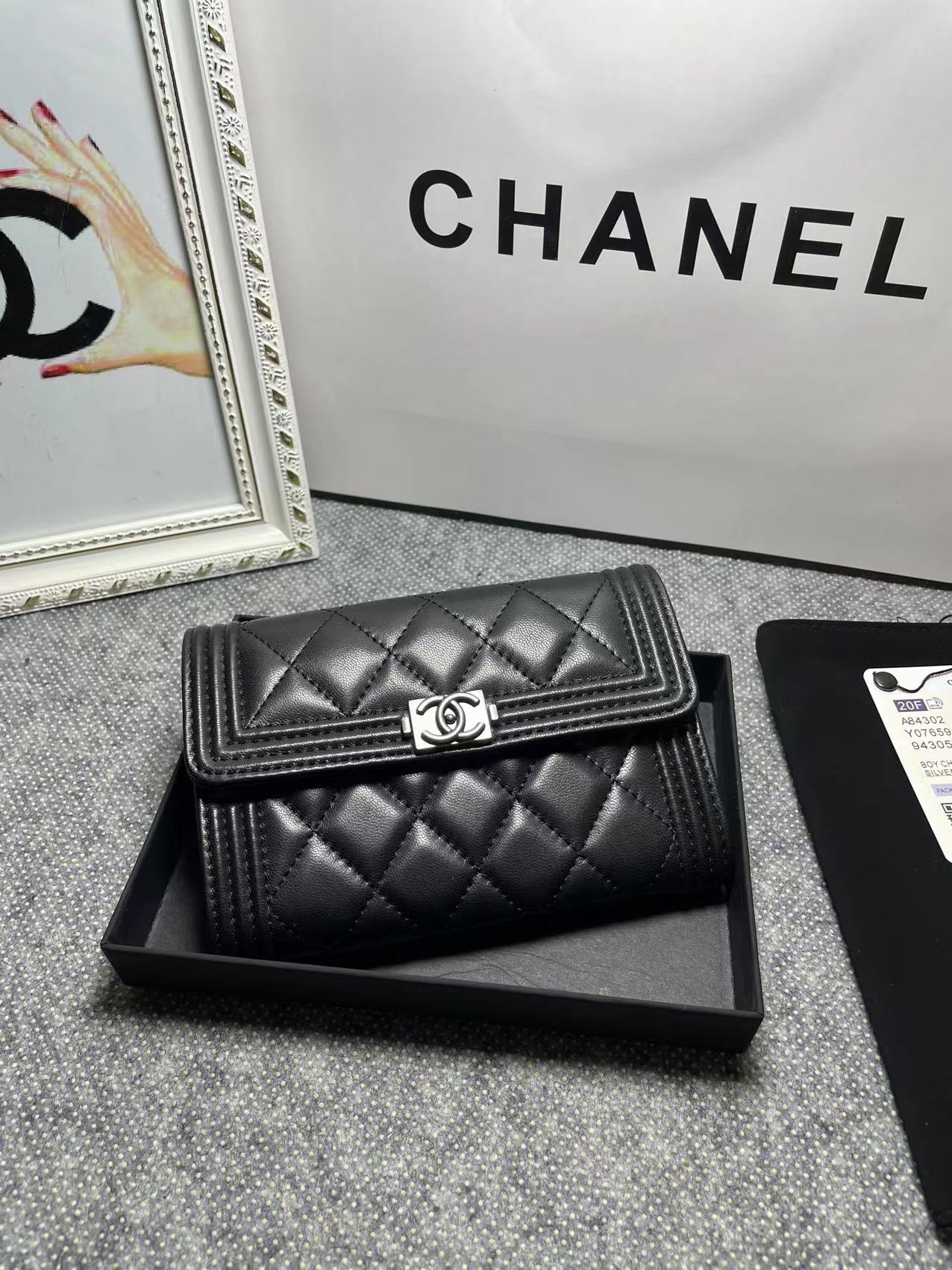 [TOP] CHANEL Le Boy Wallet Lambskin 10.5*15*3cm - Black
