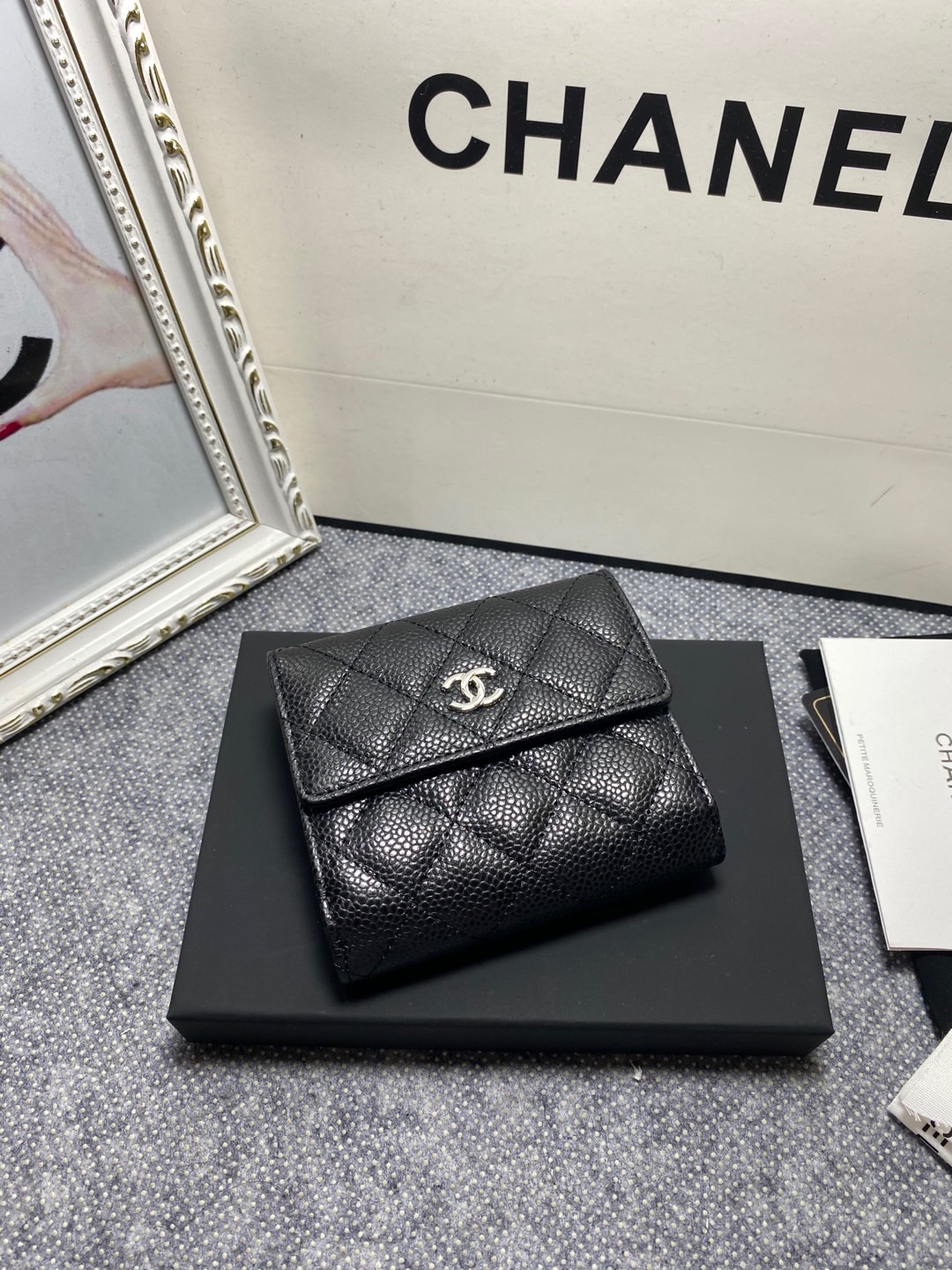 [TOP] CHANEL Wallet Cowhide 11*10*3cm - Black