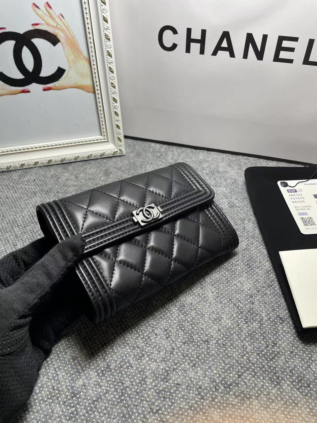 [TOP] CHANEL Le Boy Wallet Lambskin 10.5*15*3cm - Black