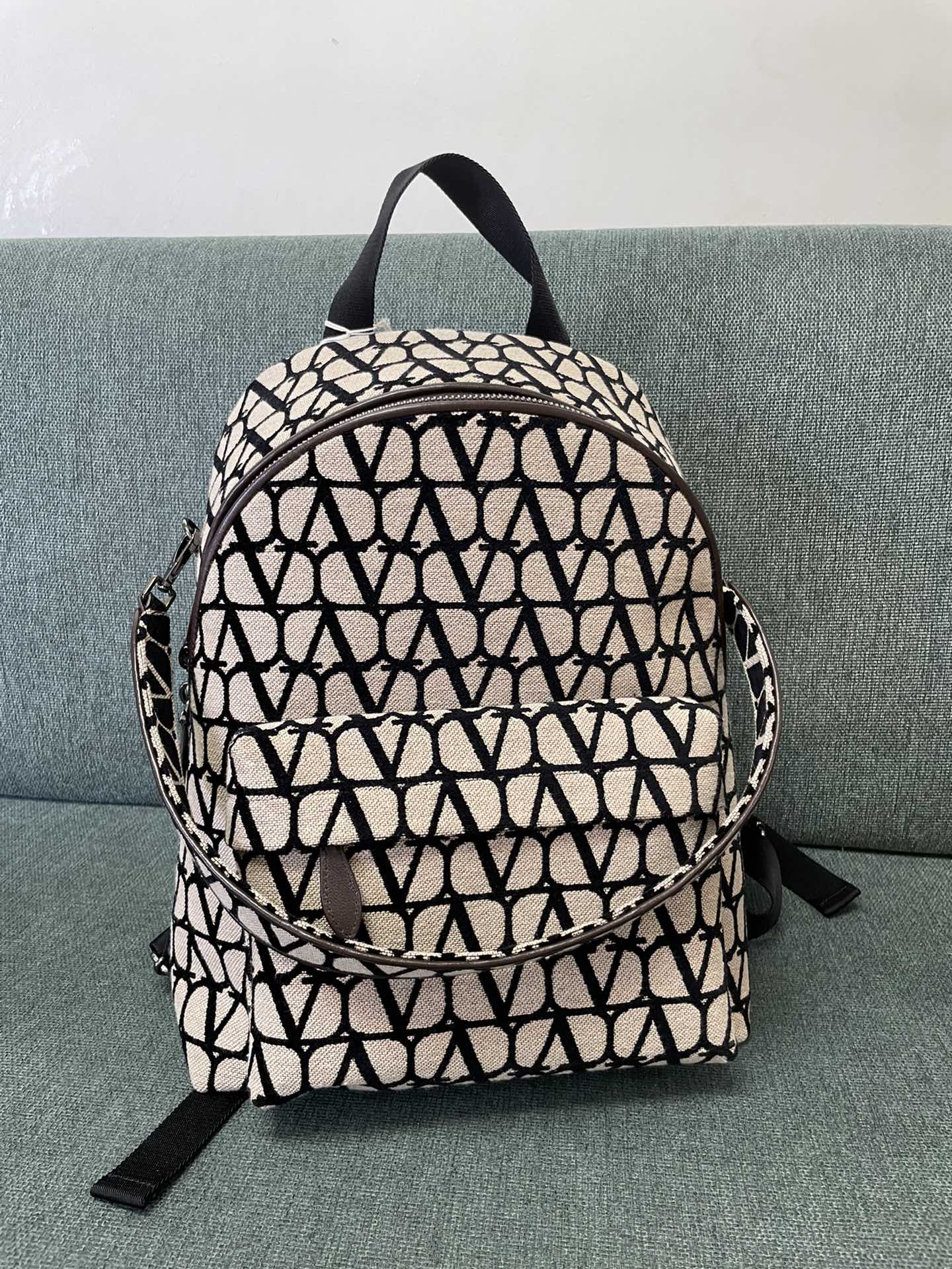 [TOP] VALENTINO Toile Iconographe Backpack With Leather 30×40×23 cm