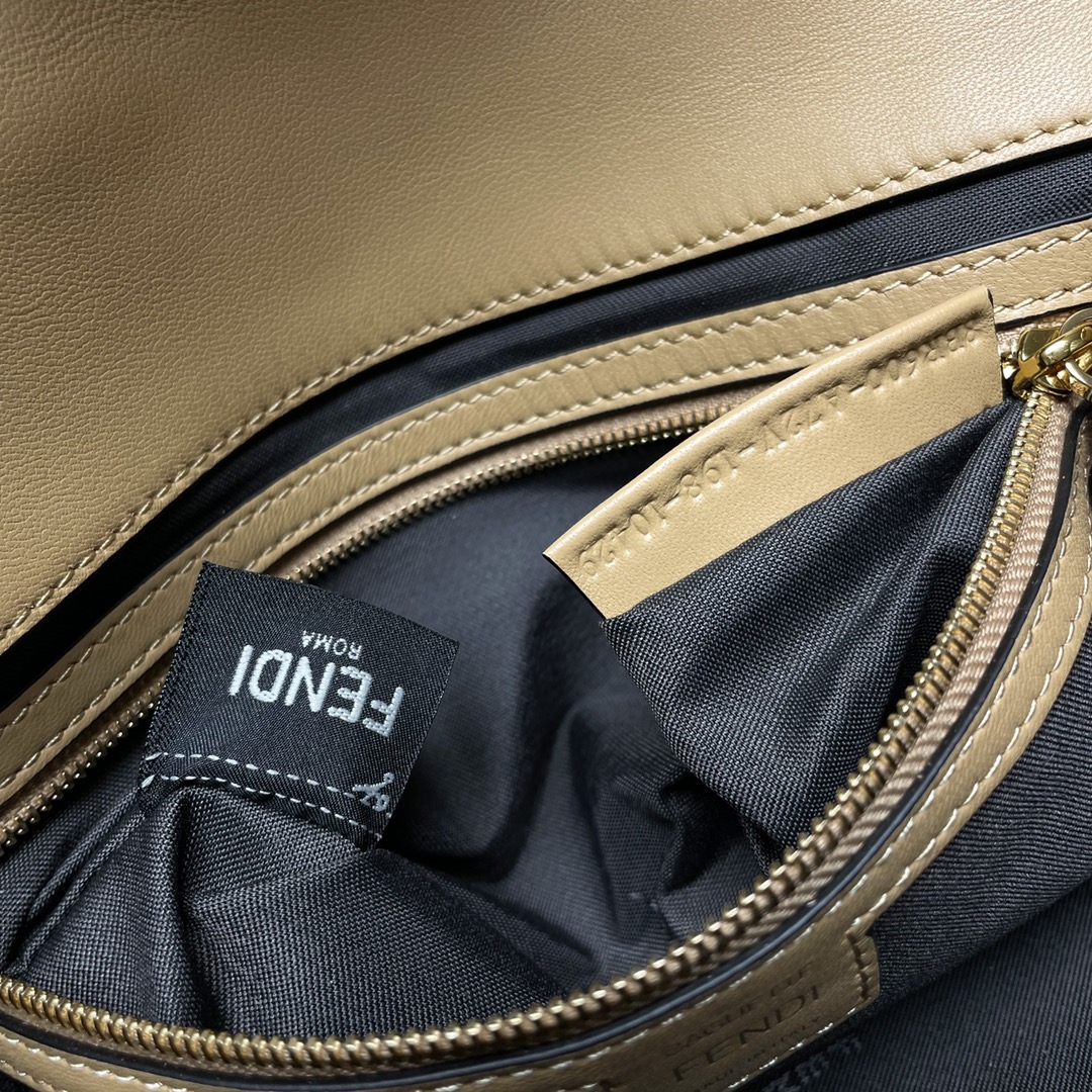 [TOP] FENDI Leather Baguette Bags 26-6-13cm - Beige