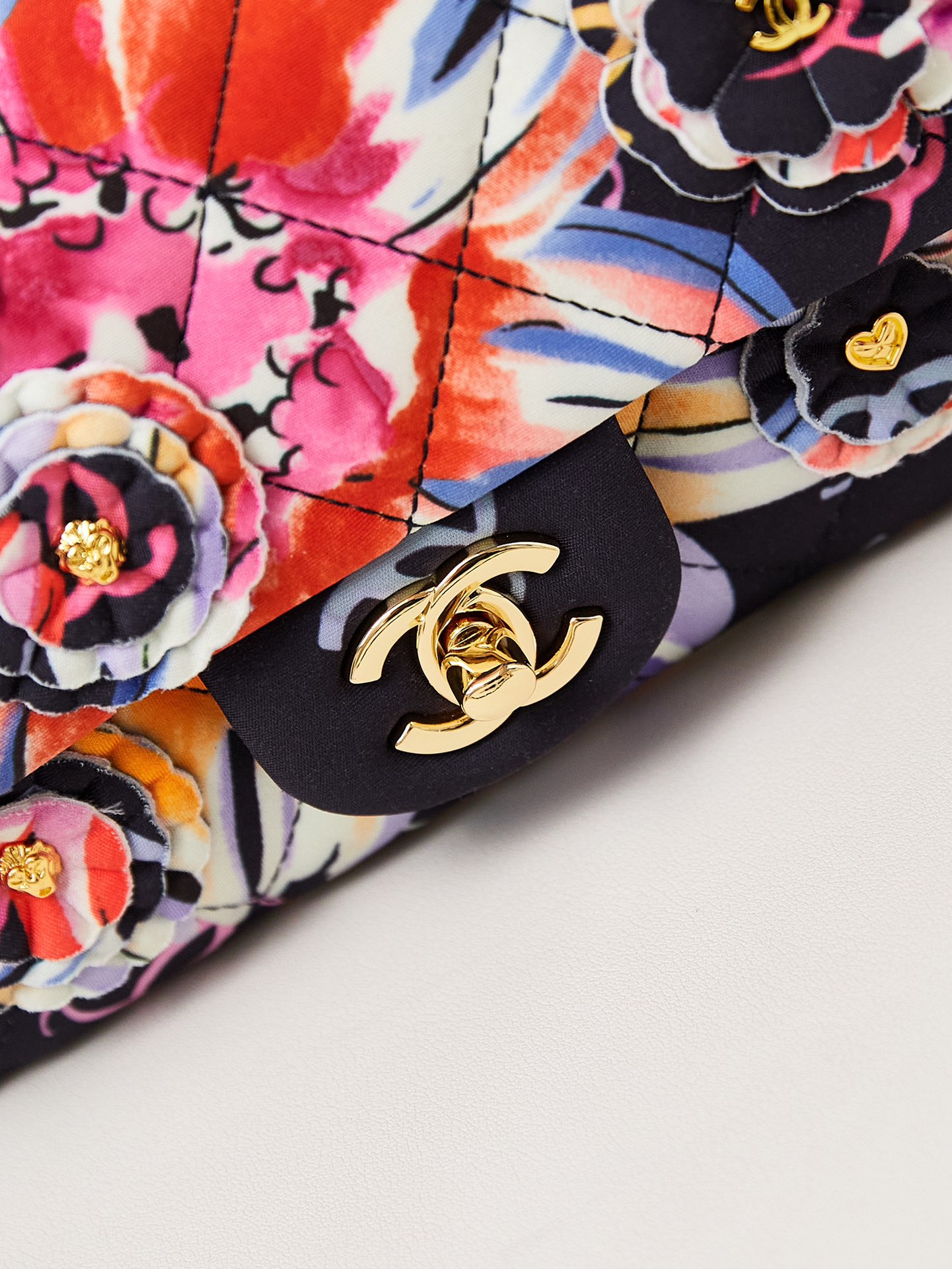 [TOP] CHANEL Camellia Japonica Flab Bag 12x20x6cm/15.5x25.5x6.5cm - 4 Color