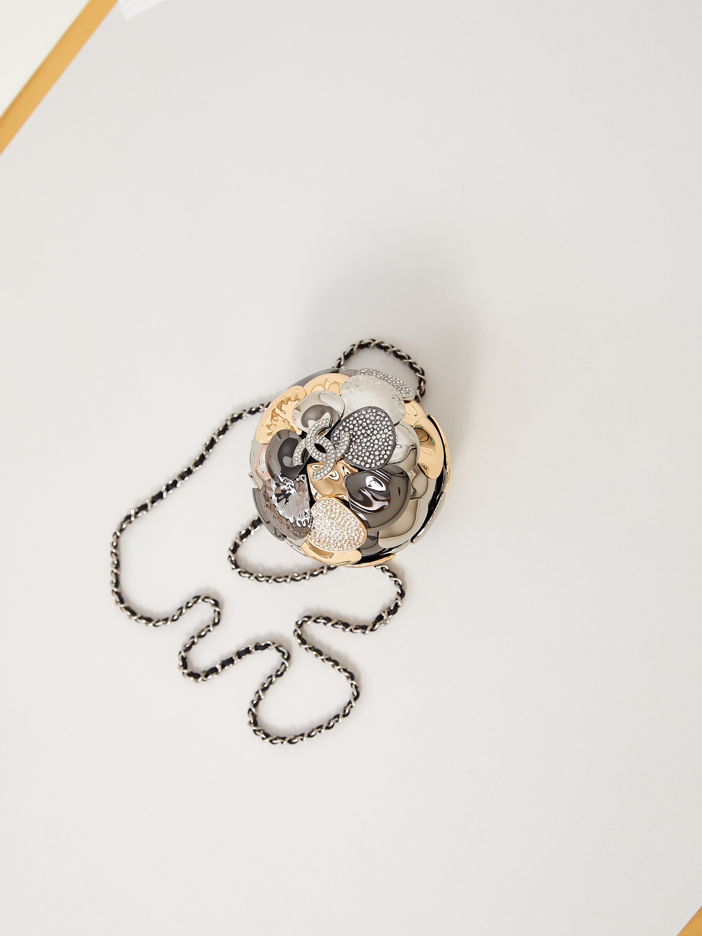 [TOP] CHANEL Camellia Japonica Mini Bag 9x9x9cm