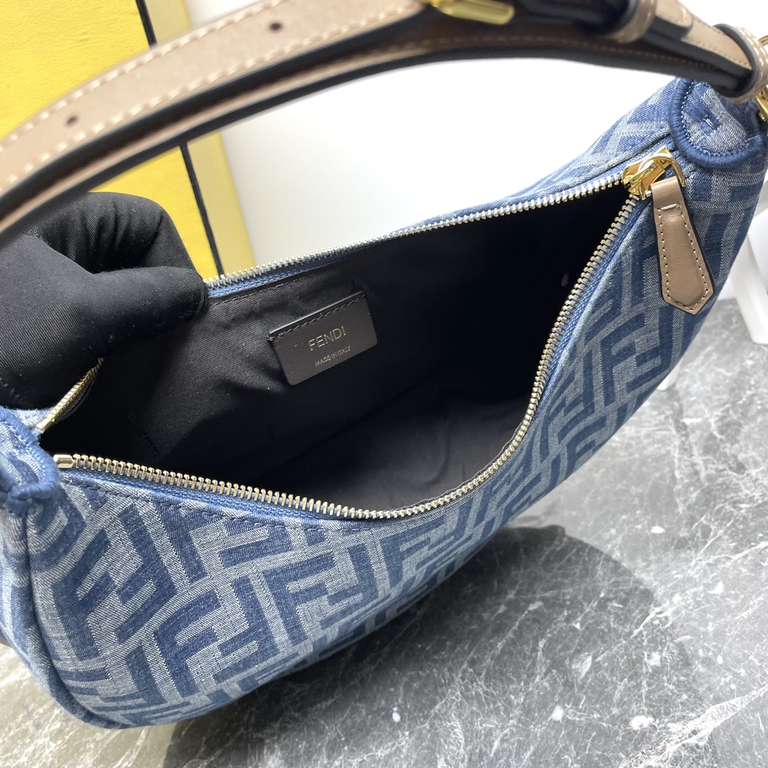 [TOP] FENDI Classic Metal Logo Fendigraphy Bag - 29x24.5x10cm - Denim Blue&GHW