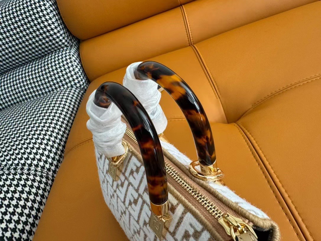 [TOP] FENDI By The Way Boston Bag Mini 20.5x12x9cm - Brown