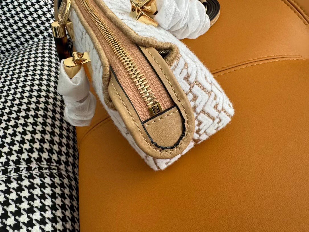 [TOP] FENDI By The Way Boston Bag Mini 20.5x12x9cm - Brown