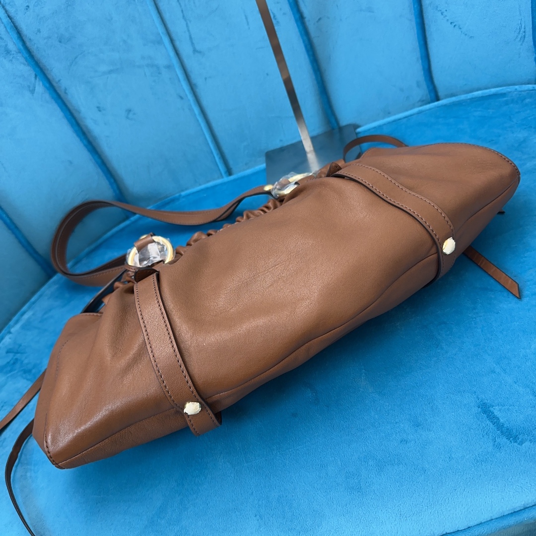 [TOP] Miu Miu Underarm Dumpling Buns 44x16x10.5cm - 2 Colour